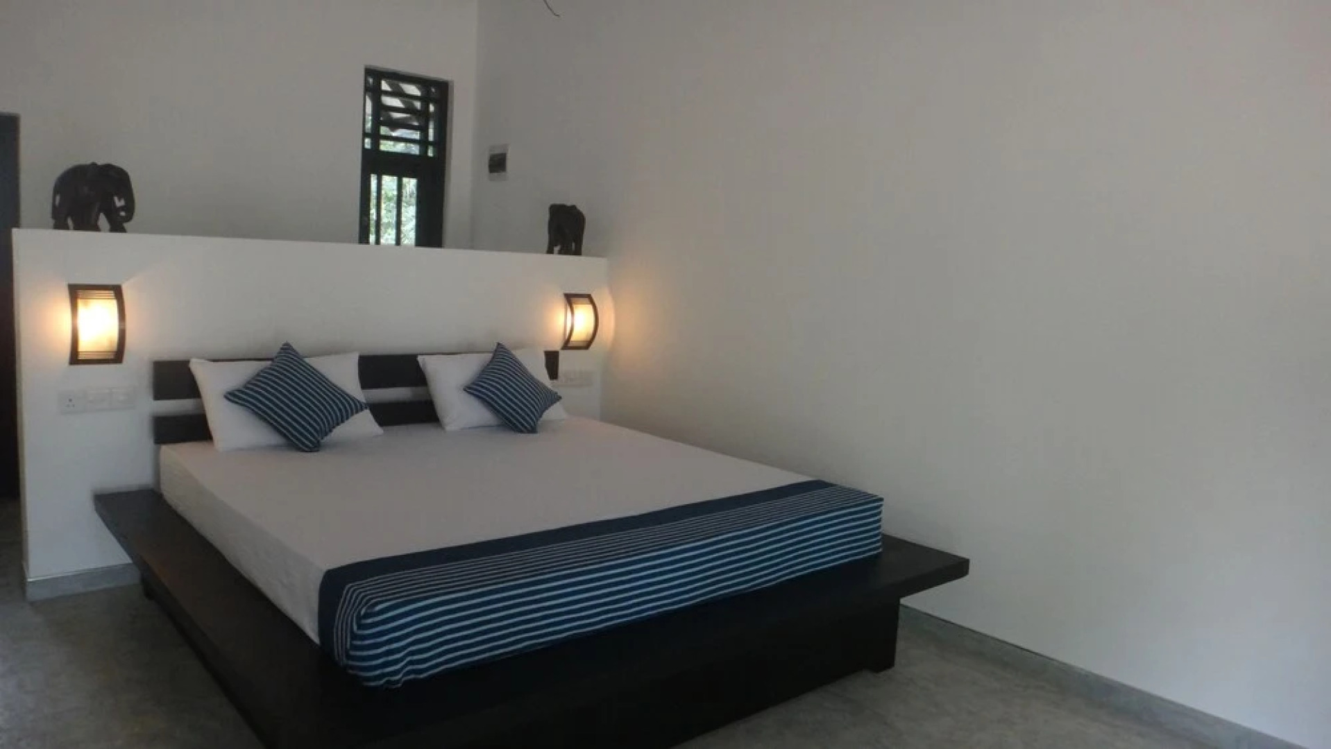 Seagulls Beach & Garden Cabanas