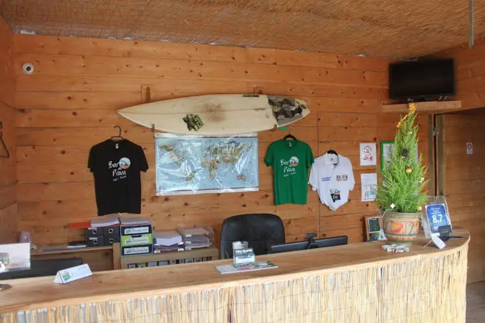 Almagreira Surf Hostel