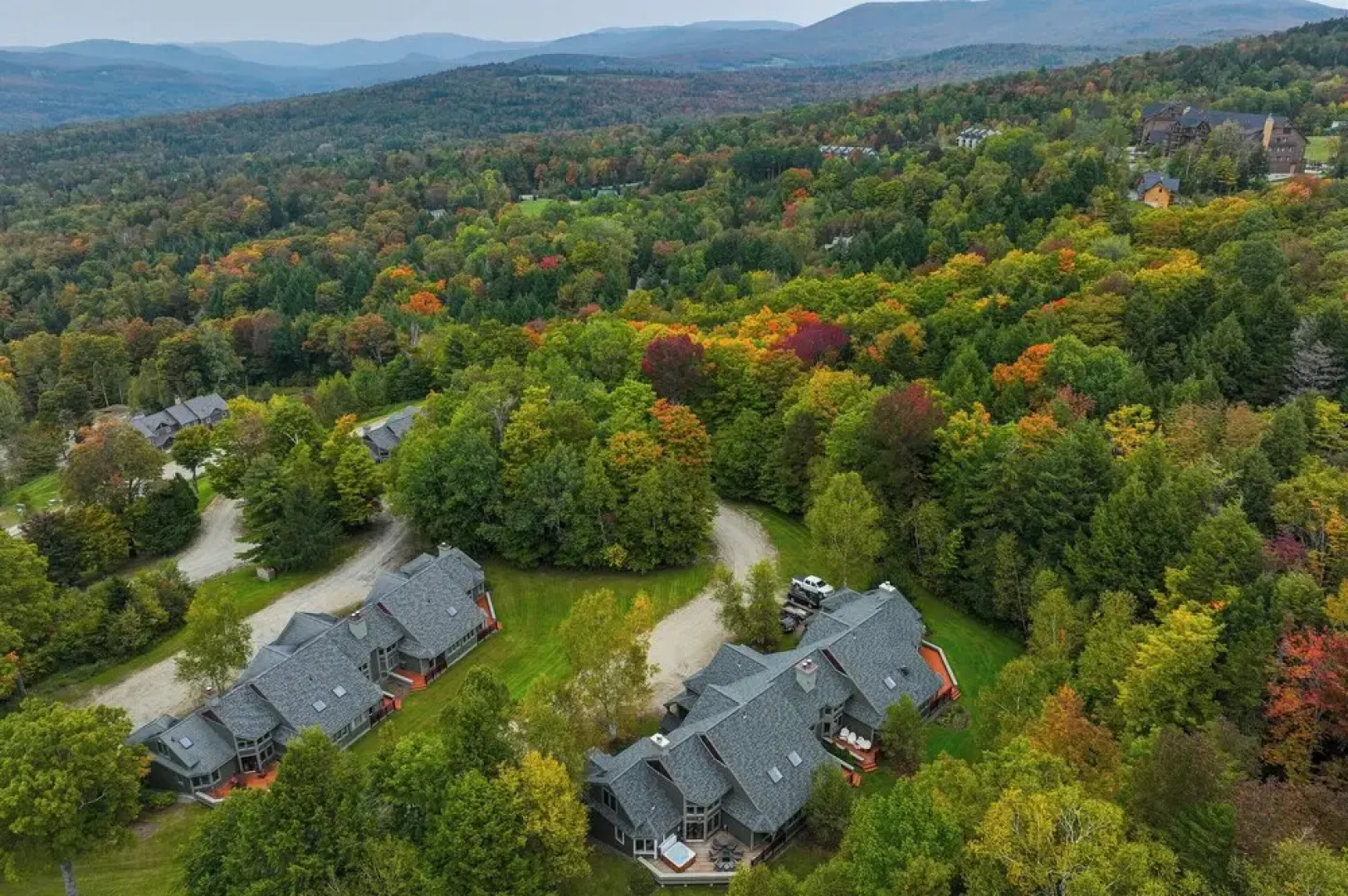Ski-in Condo w/ Hot Tub on Burke Mtn Slopes!