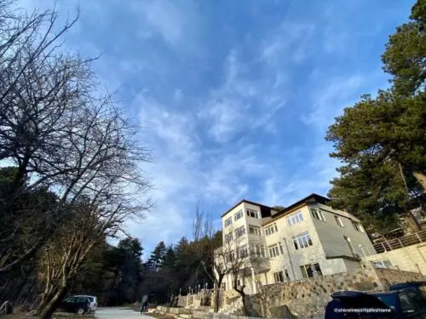Shkreli Hotel- Camp
