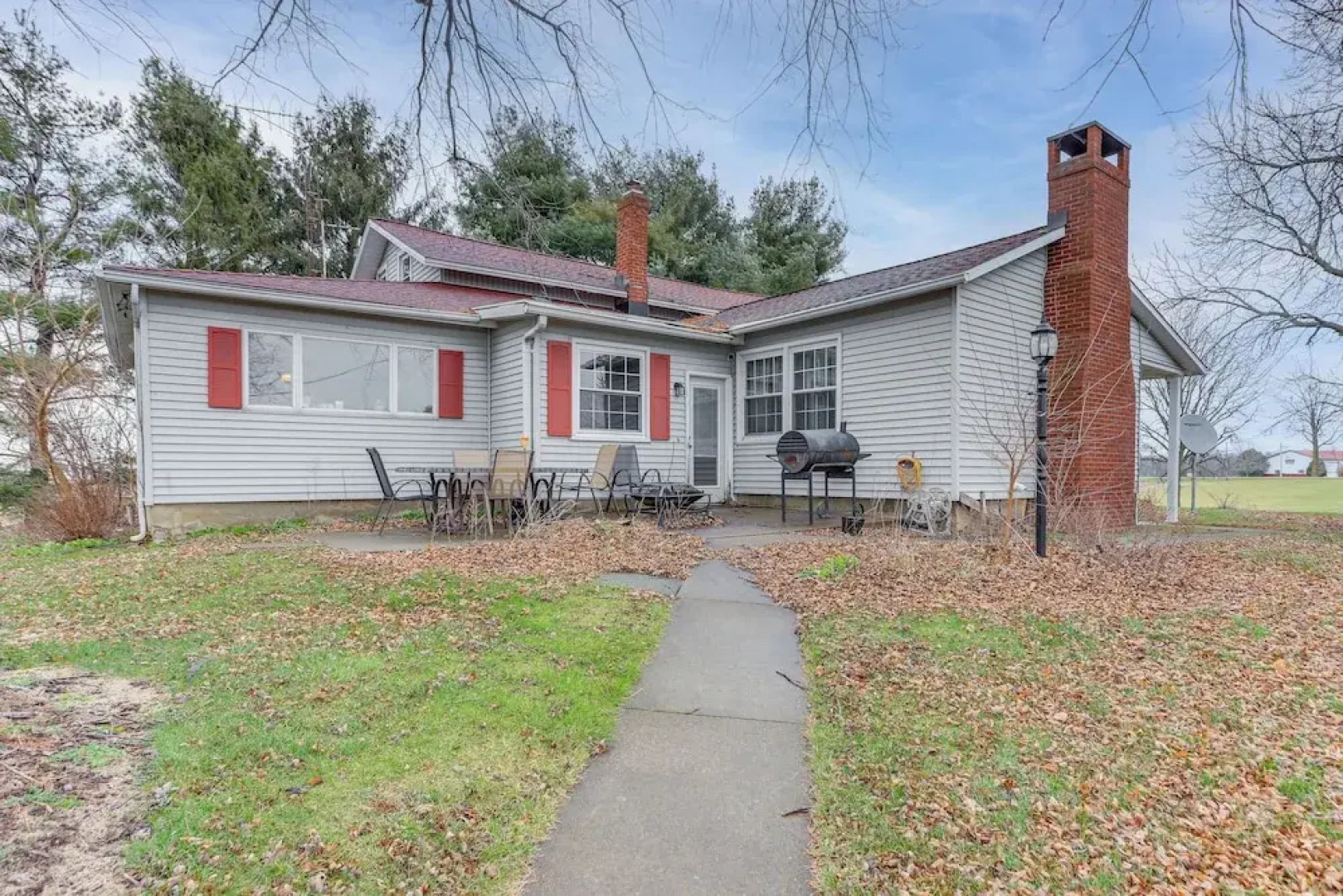 Central & Private Milan Home ~ 10 Mi to Sandusky!