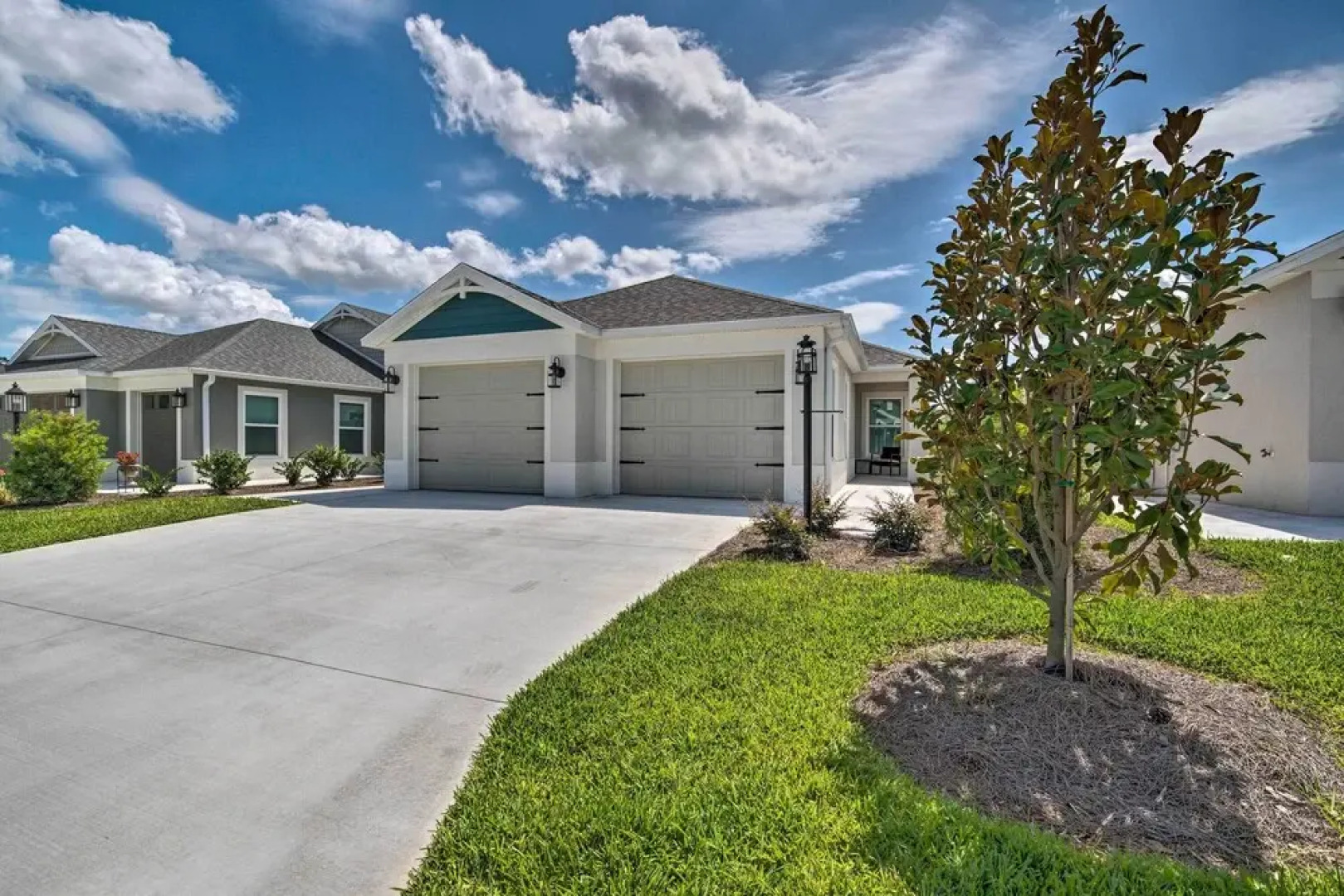 Lanai & Resort Amenities: The Villages Getaway