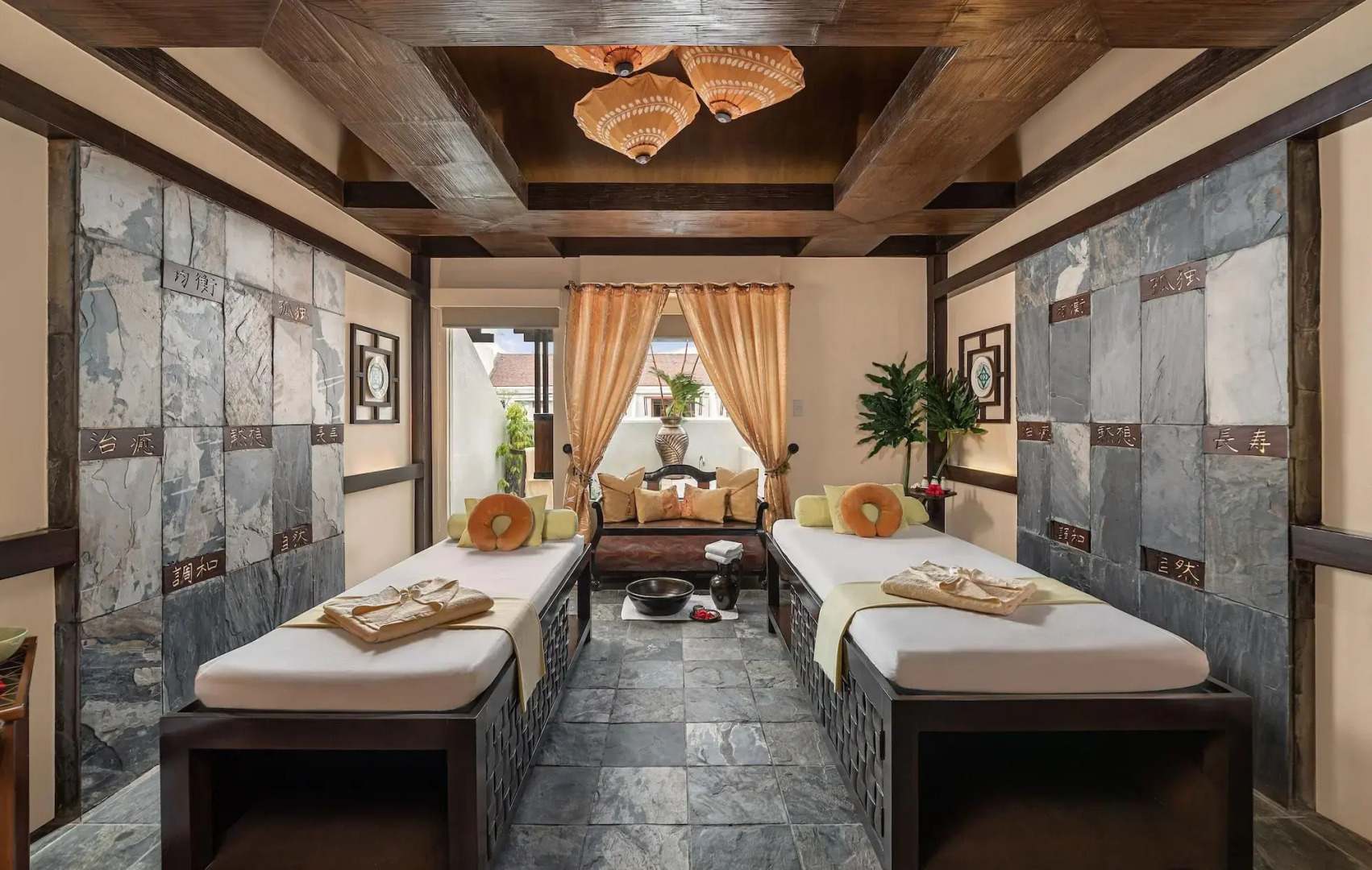 Henann Regency Resort & Spa