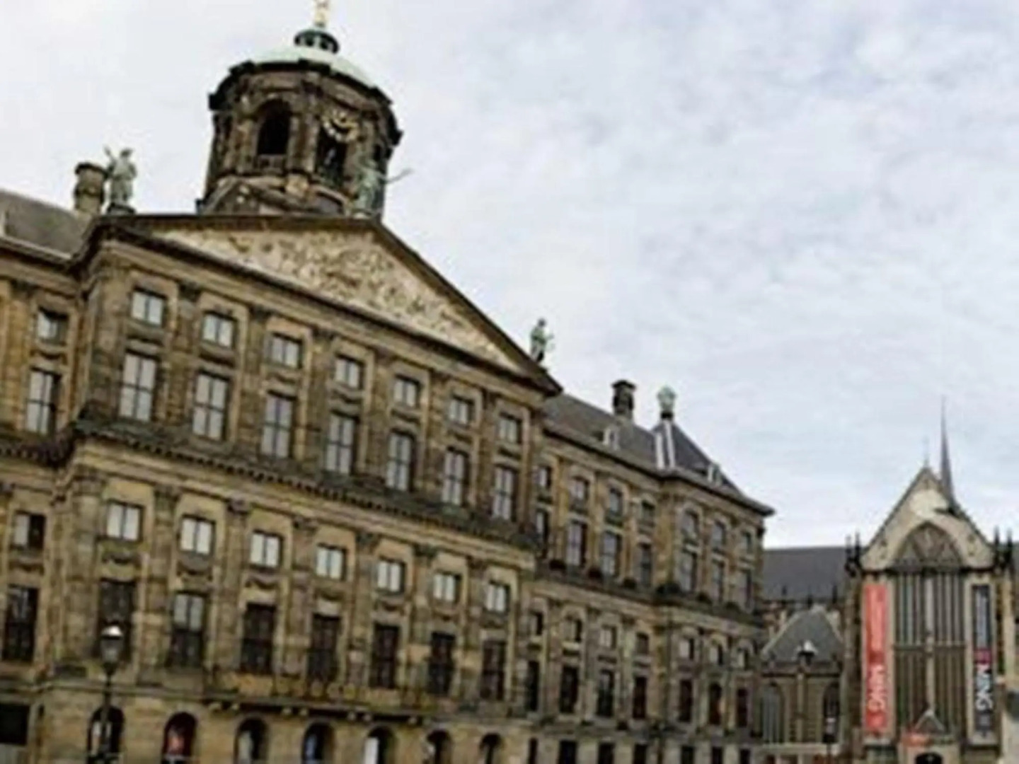 WOW Hostel Amsterdam