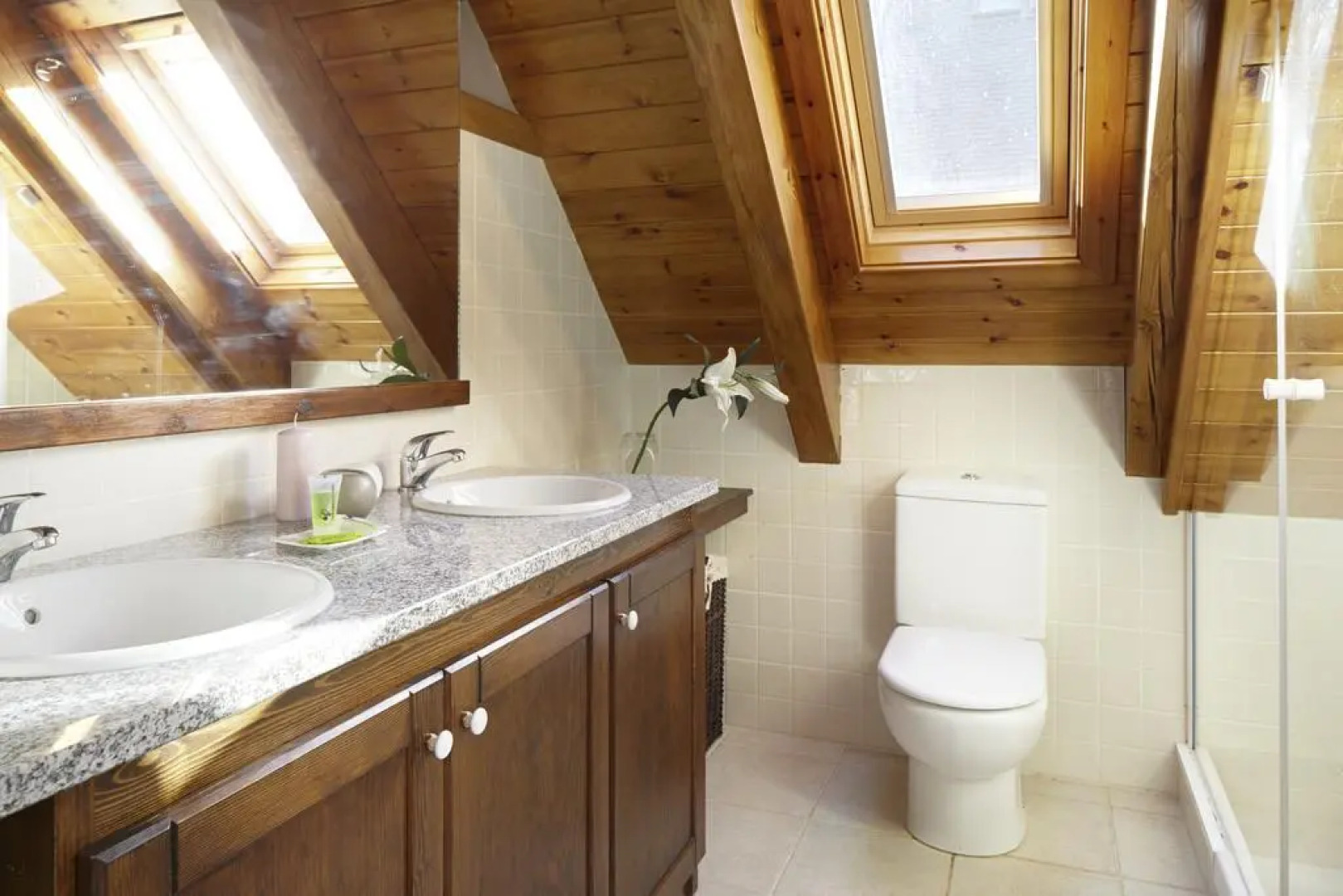 Era Garona by FeelFree Rentals