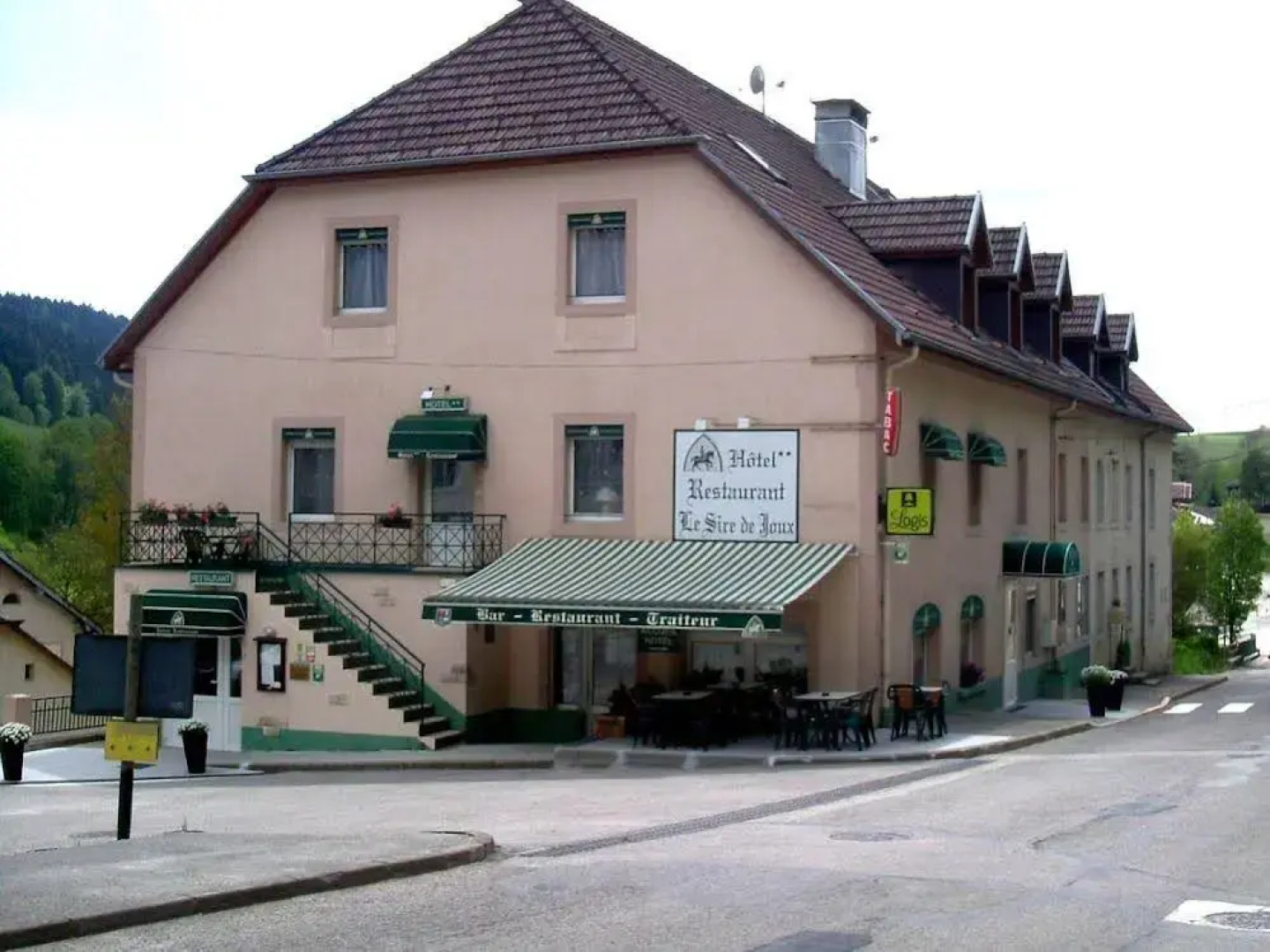 Hotel Le Sire De Joux