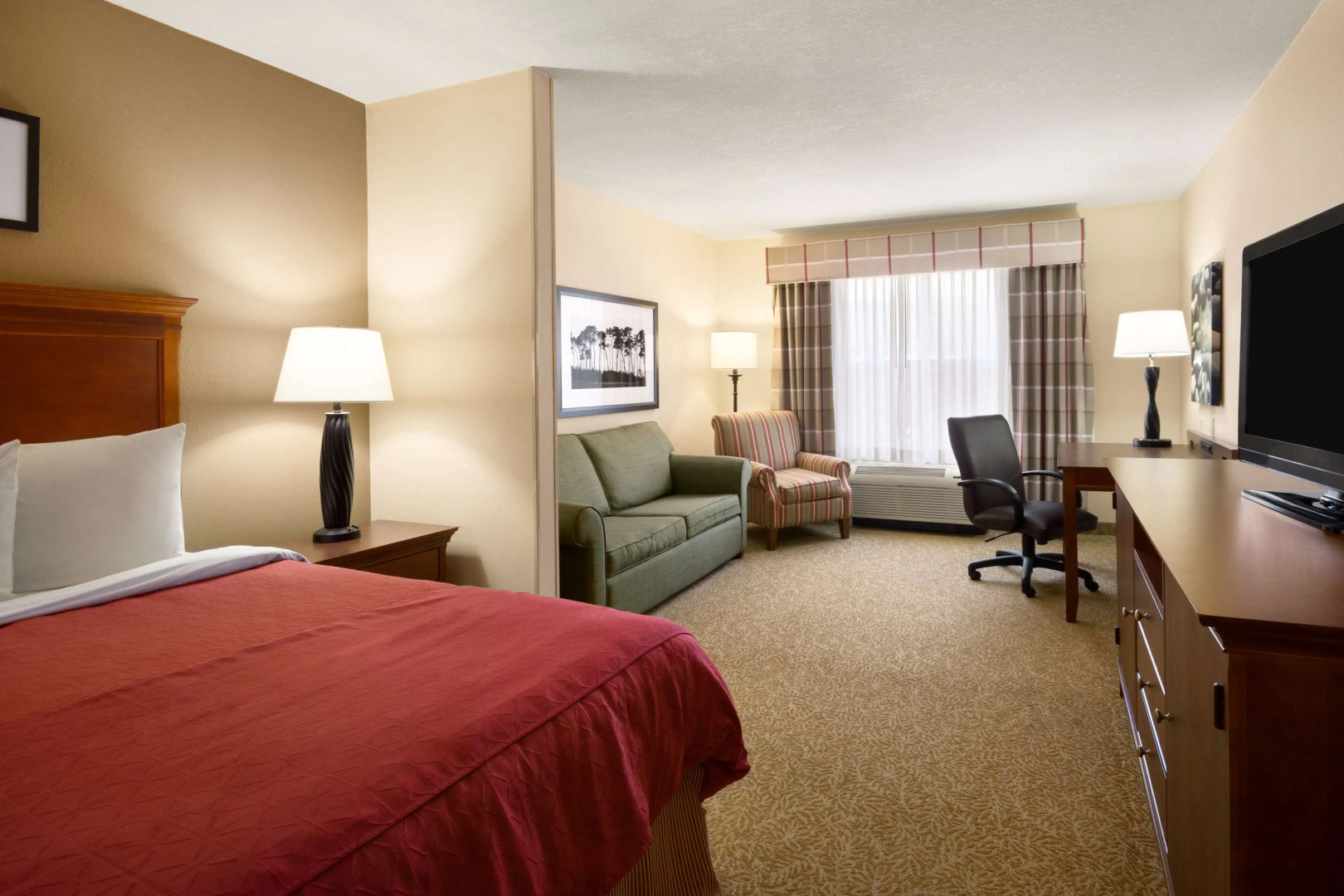 Baymont Inn & Suites by Wyndham Morrow/Atlanta I-75 South