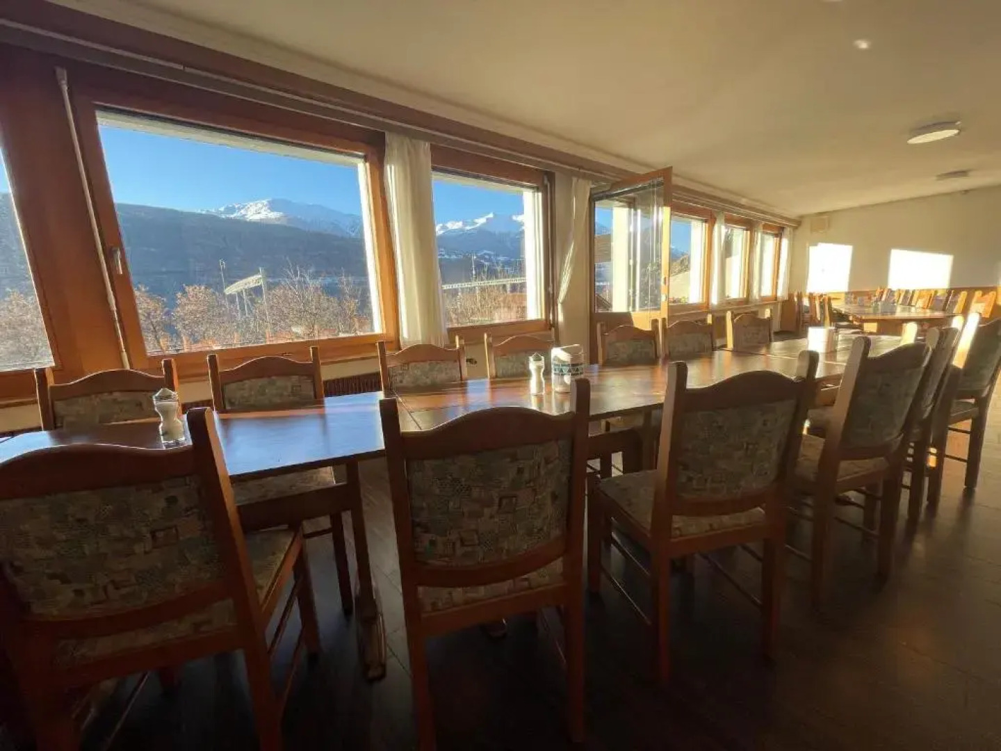 i-24-7 Check-in nahe Visp Preisgünstige Zimmer