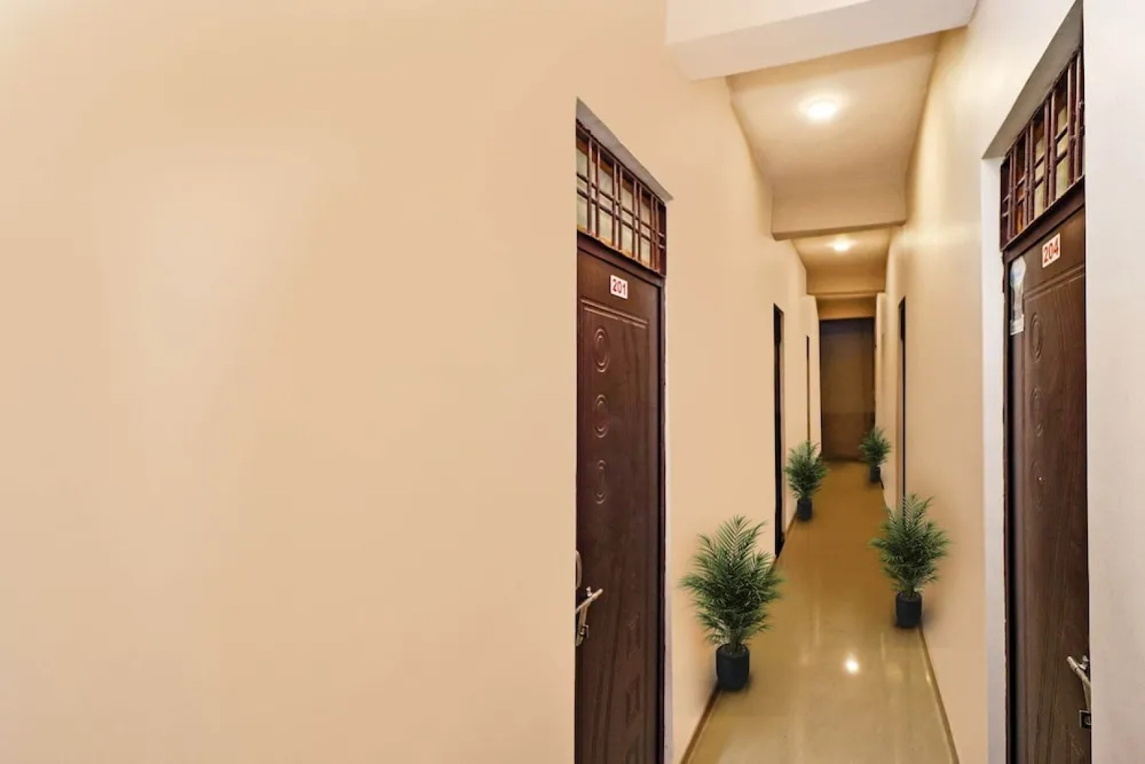 SPOT ON 37467 Shivram Hotel