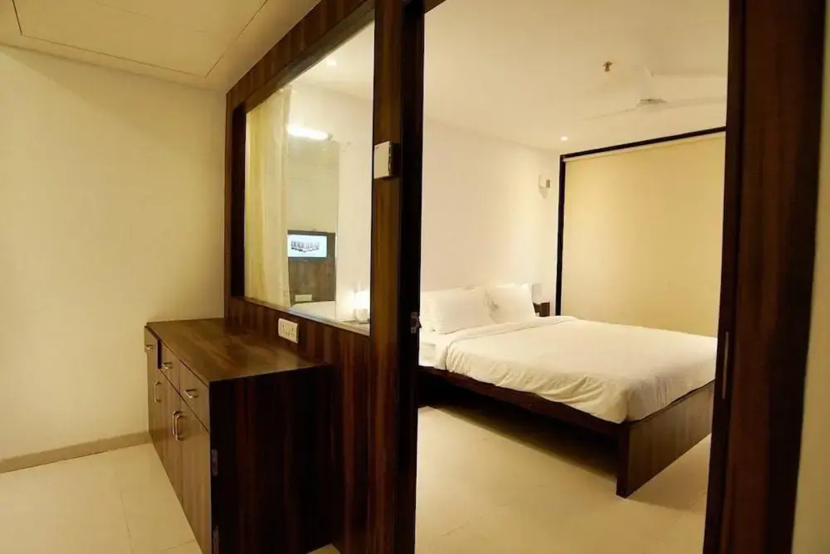 Hotel Shree Sai Dhan, Shirdi
