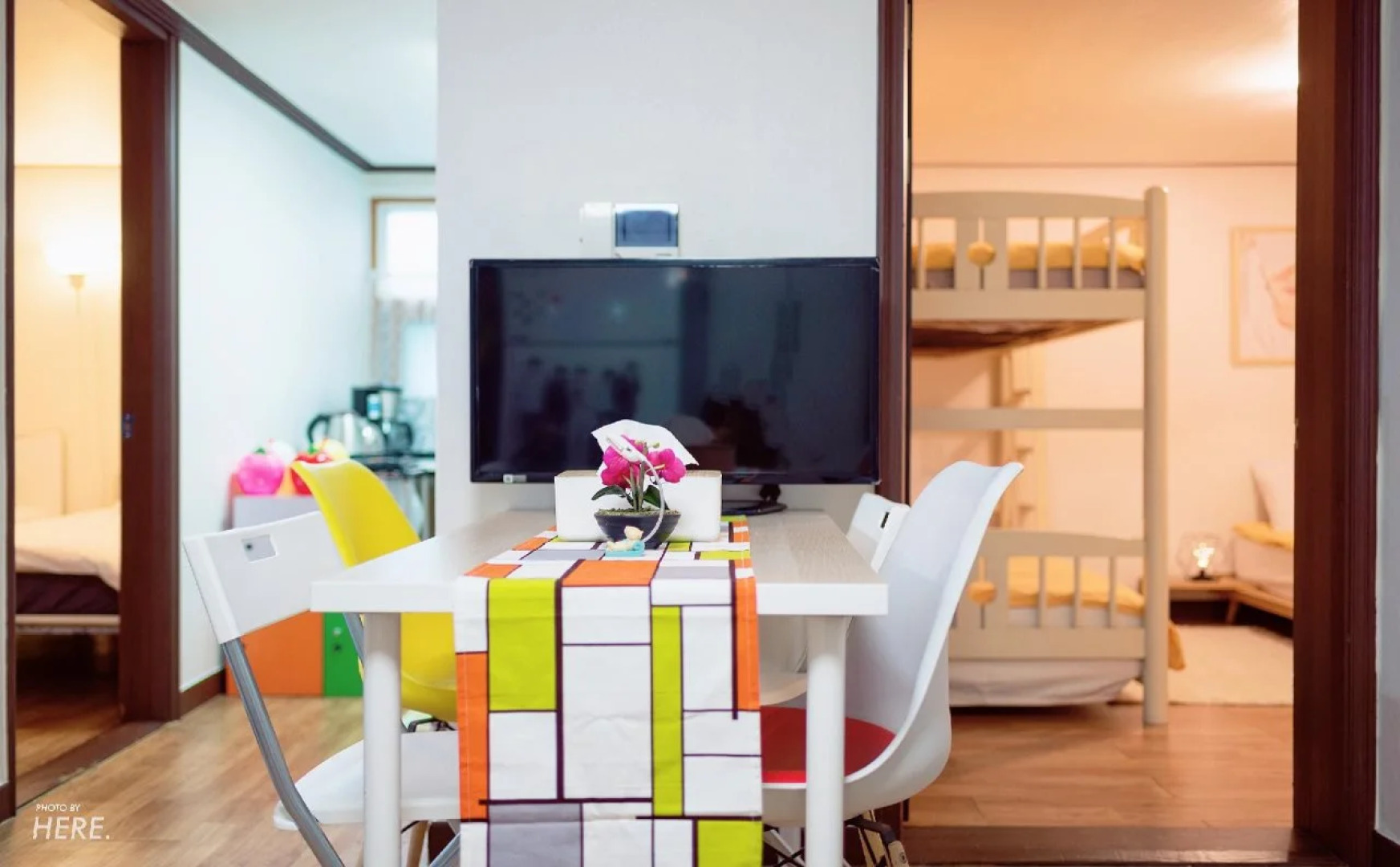 Kpopstarz Guesthouse - Caters to Women (отель для женщин)