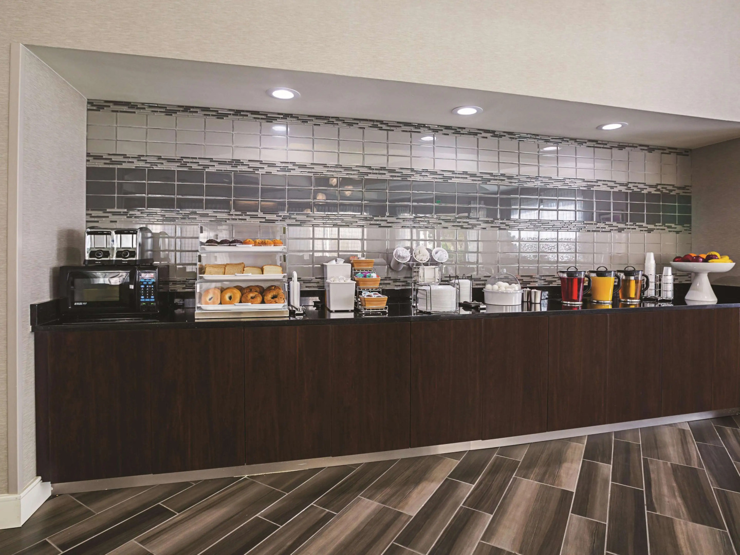La Quinta Inn & Suites by Wyndham Dallas Plano West