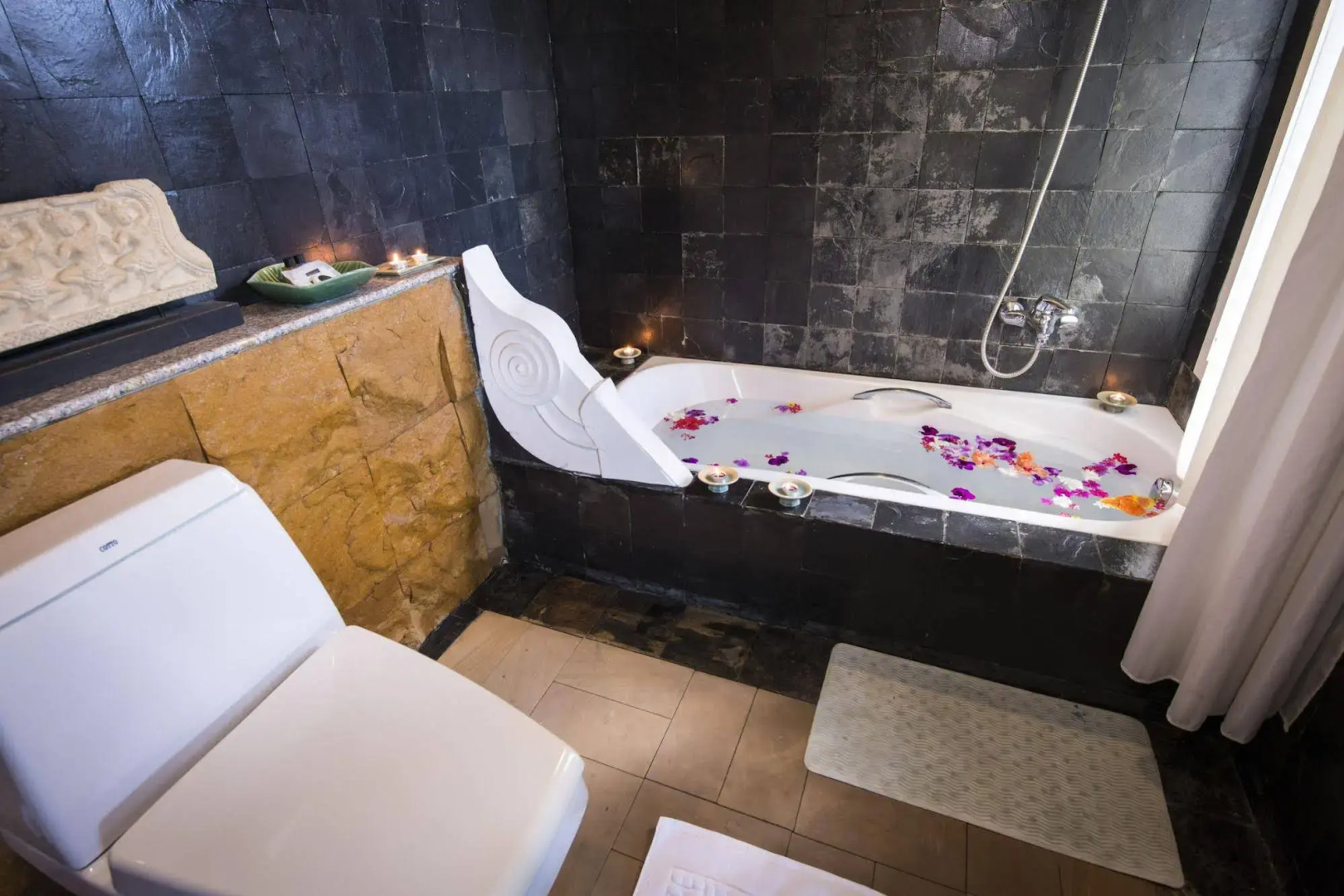 Koh Chang Cliff Beach Resort