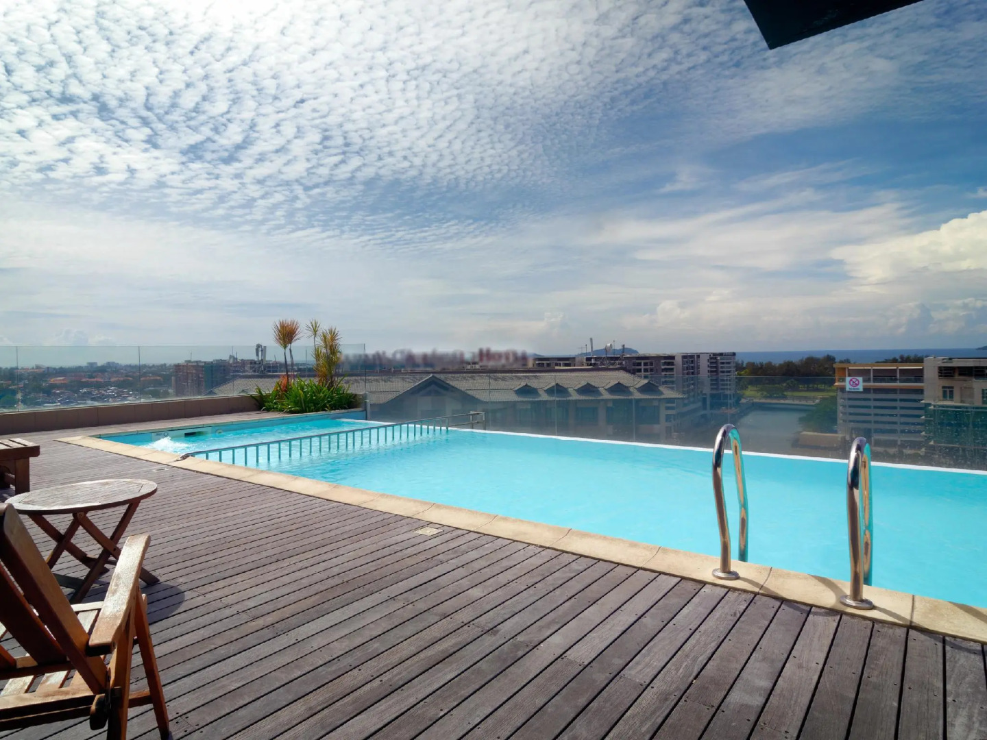 Borneo Vista Suites by BV Hotel