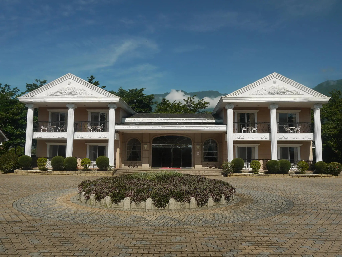 Shan Shui Shen Resortopia Hotel