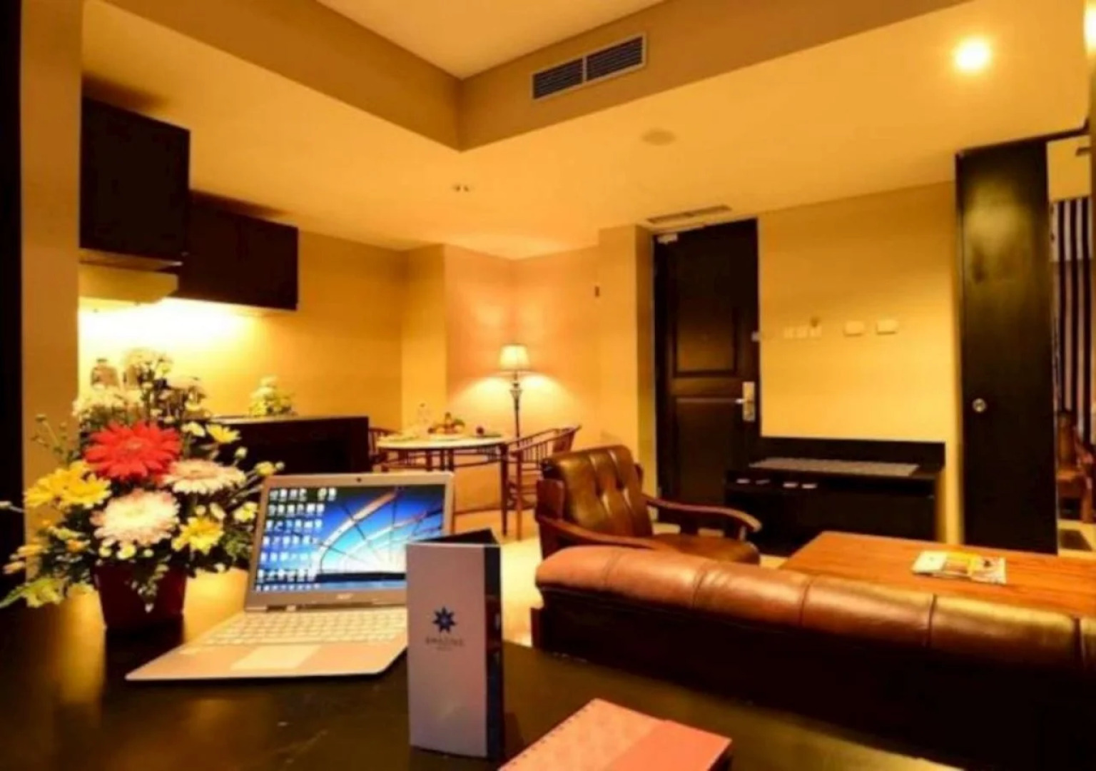 Emilia Hotel by Amazing