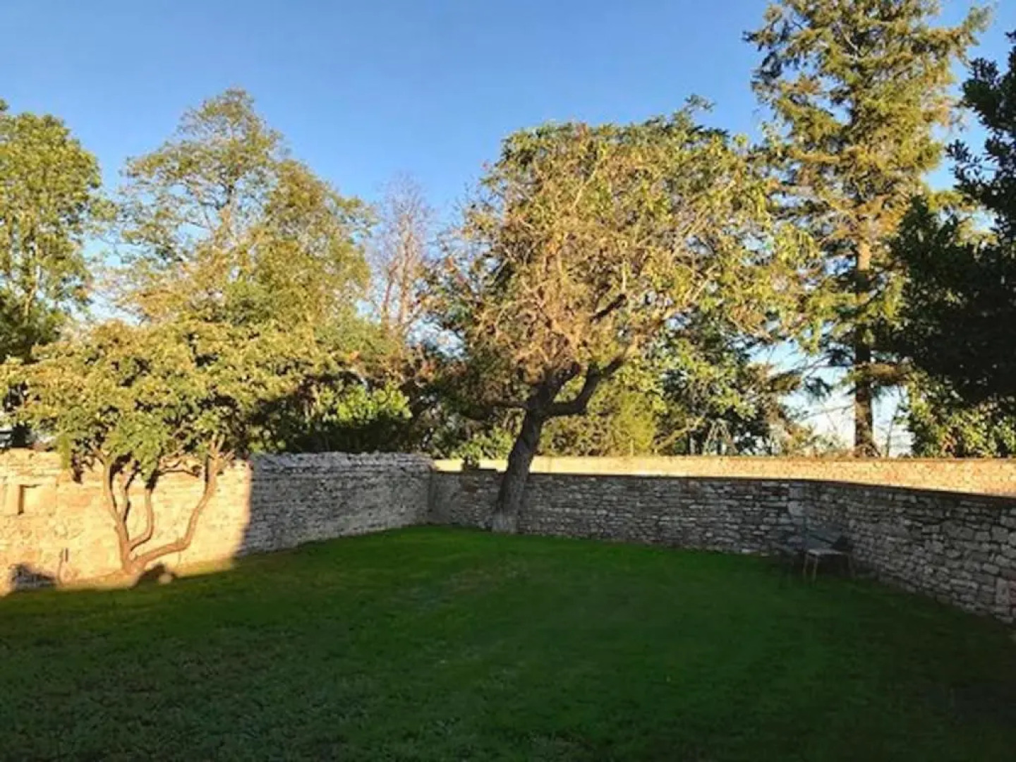 La Maison du Grand Four en Bourgogne, Au coeur de Vignes, Piscine et Sauna