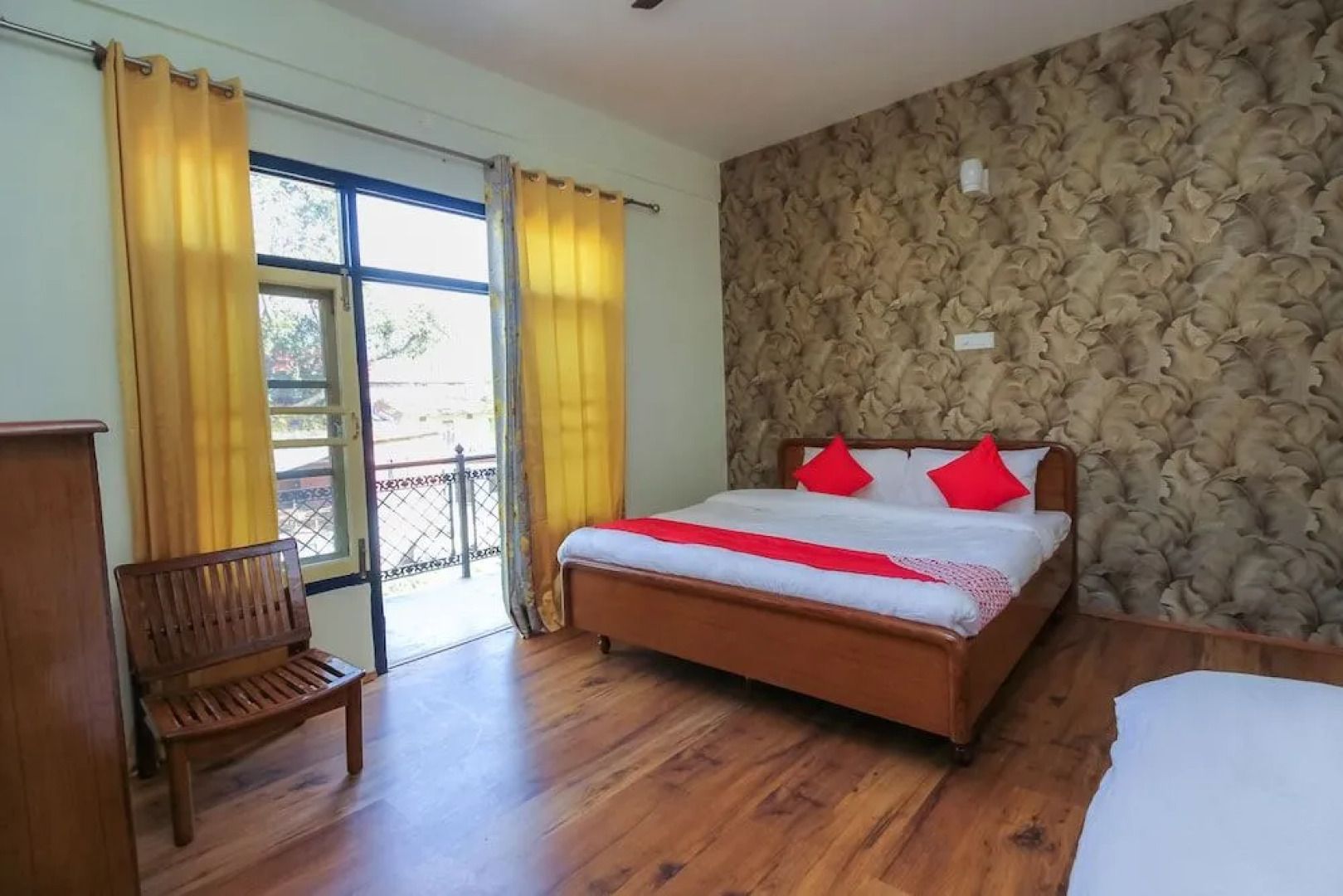 OYO 24539 Hotel Isvara Inn