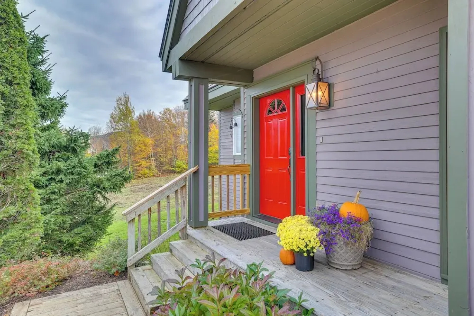 Ski-in/ski-out w/ Sauna in Jay Ski Peak Resort!