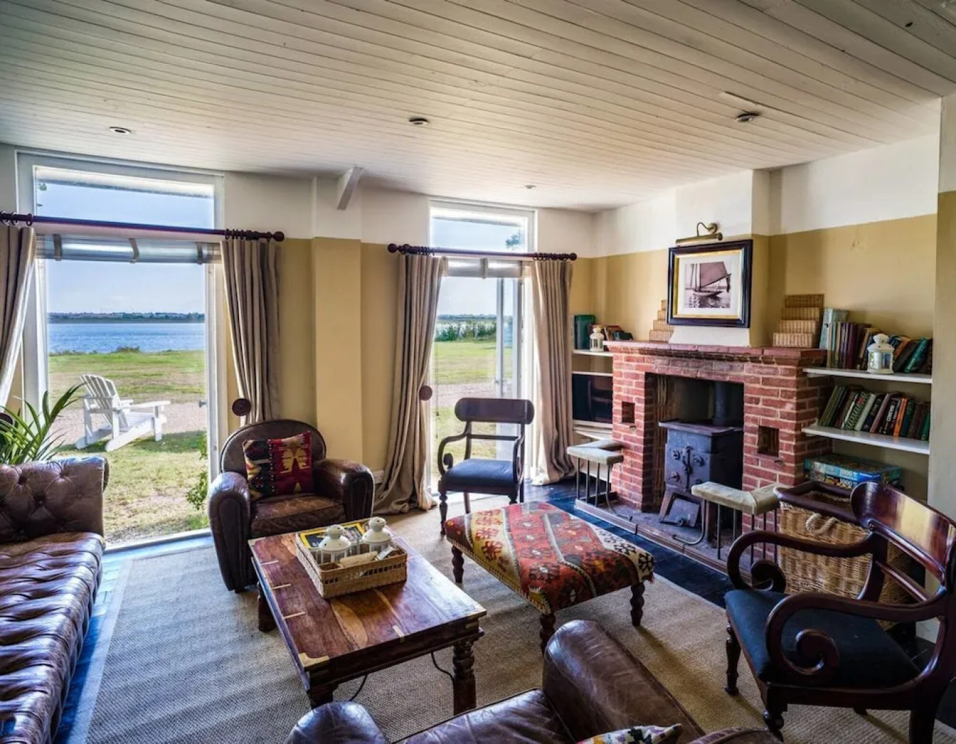 Manor Beach 1 / 4-bed Home on Osea Island, Essex
