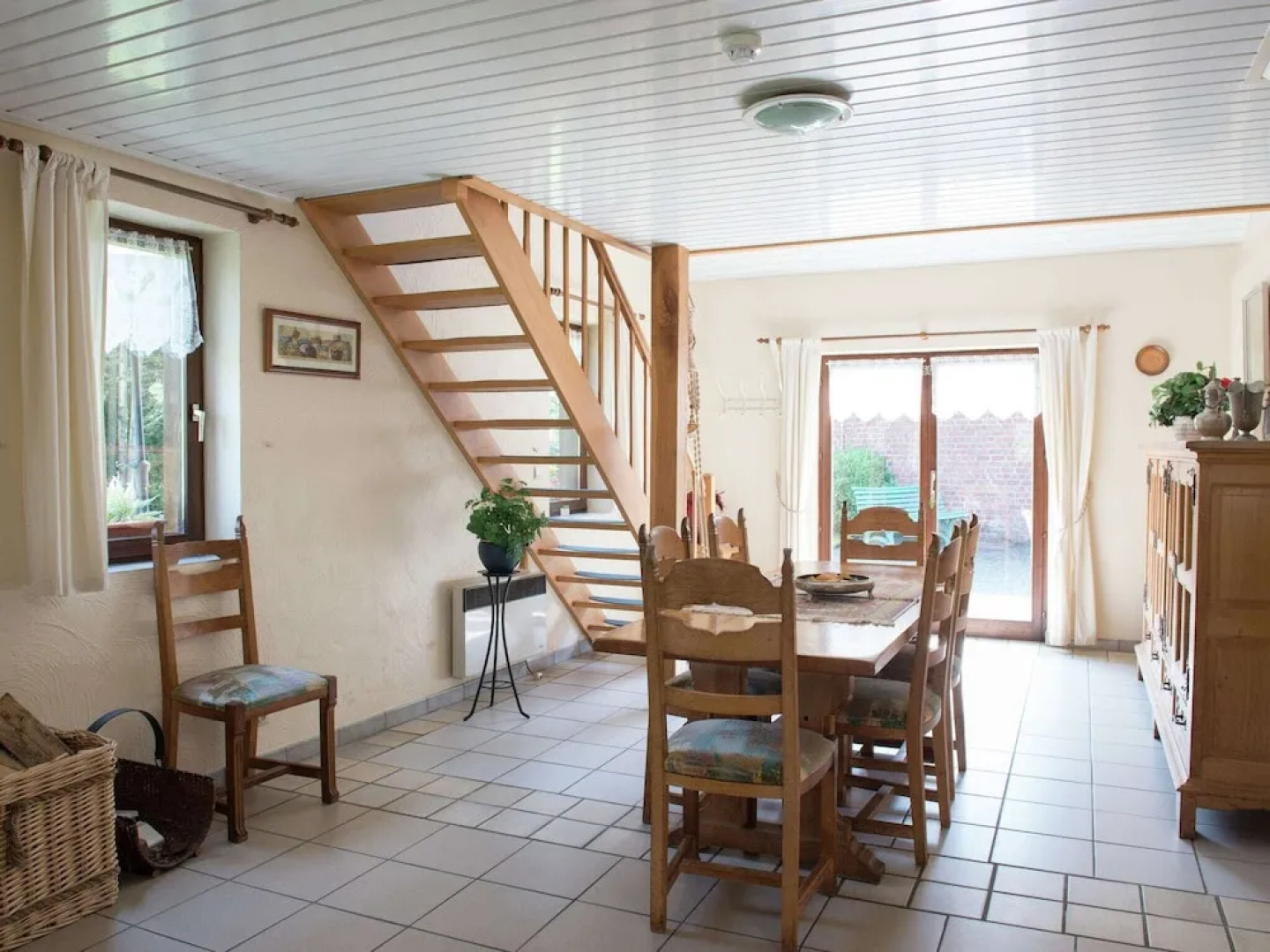 Child-friendly Holiday Home in Waimes with Sauna and Jacuzzi