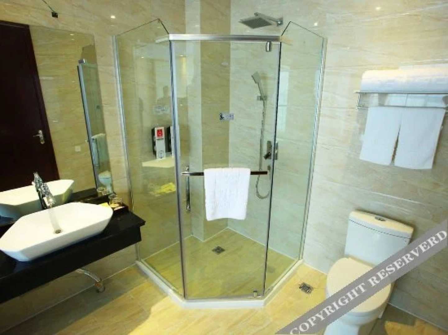 Zhonghao Holiday Hotel