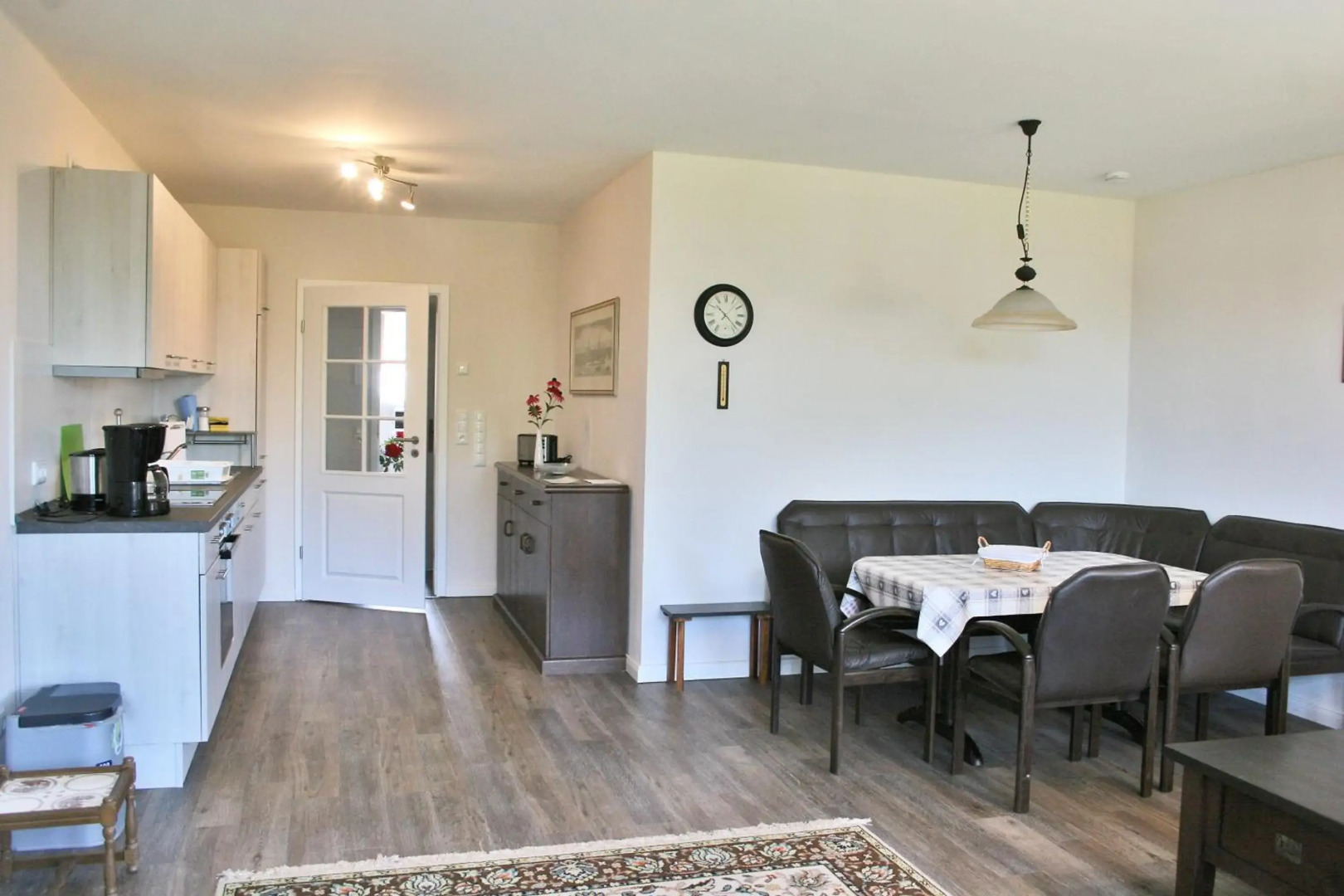 Landhaus - Hof Pakirnis