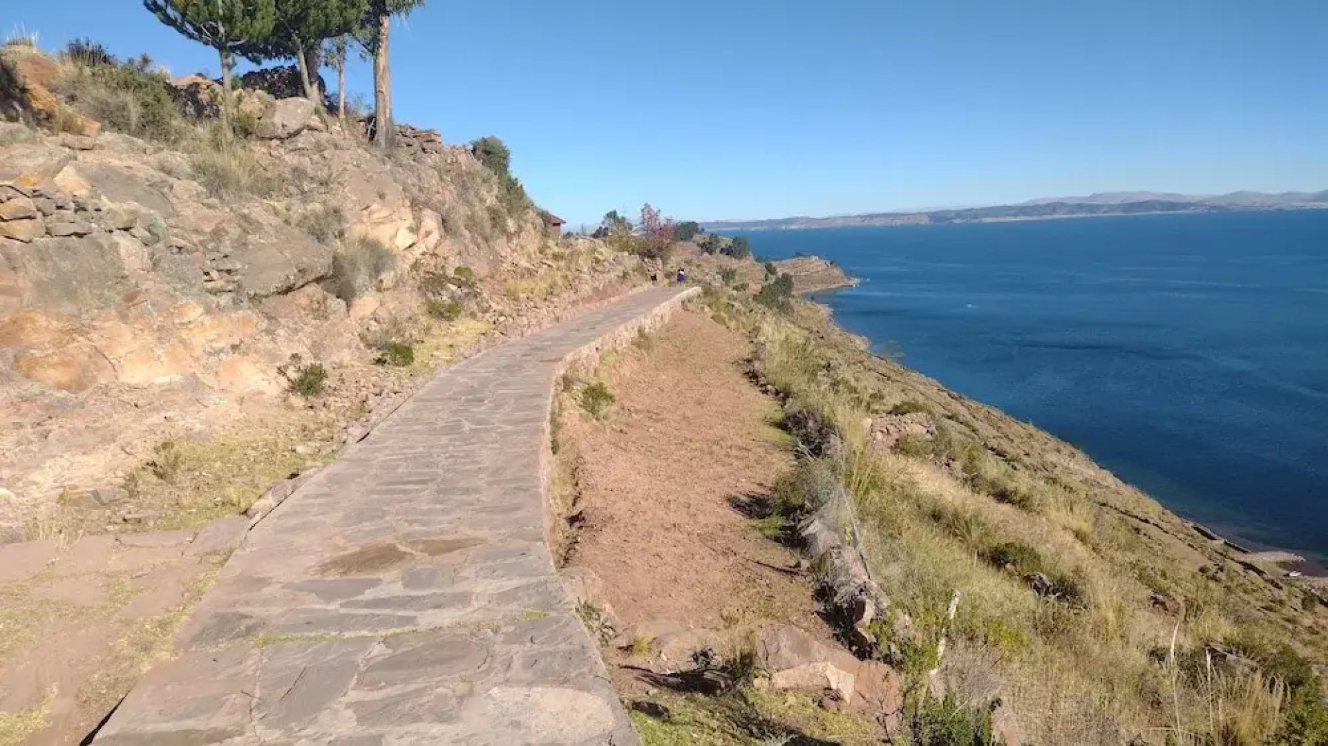 Taquile Andean Lodge