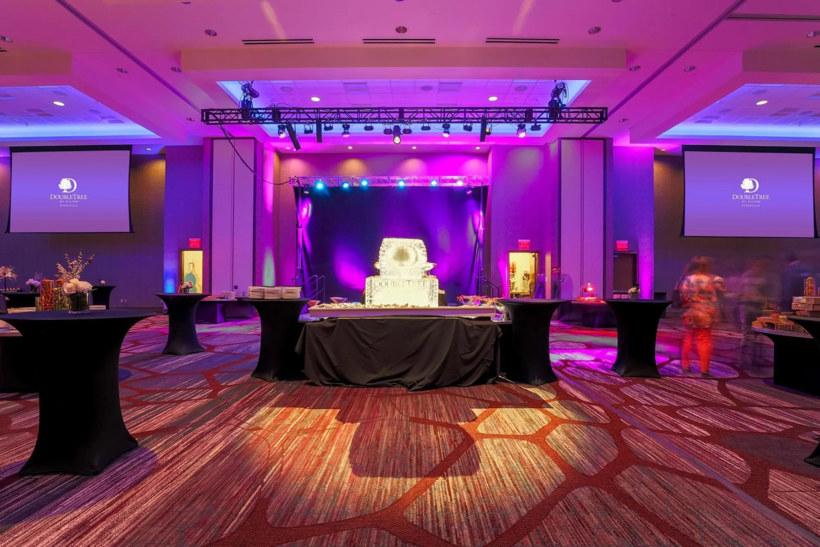 DoubleTree by Hilton Evansville