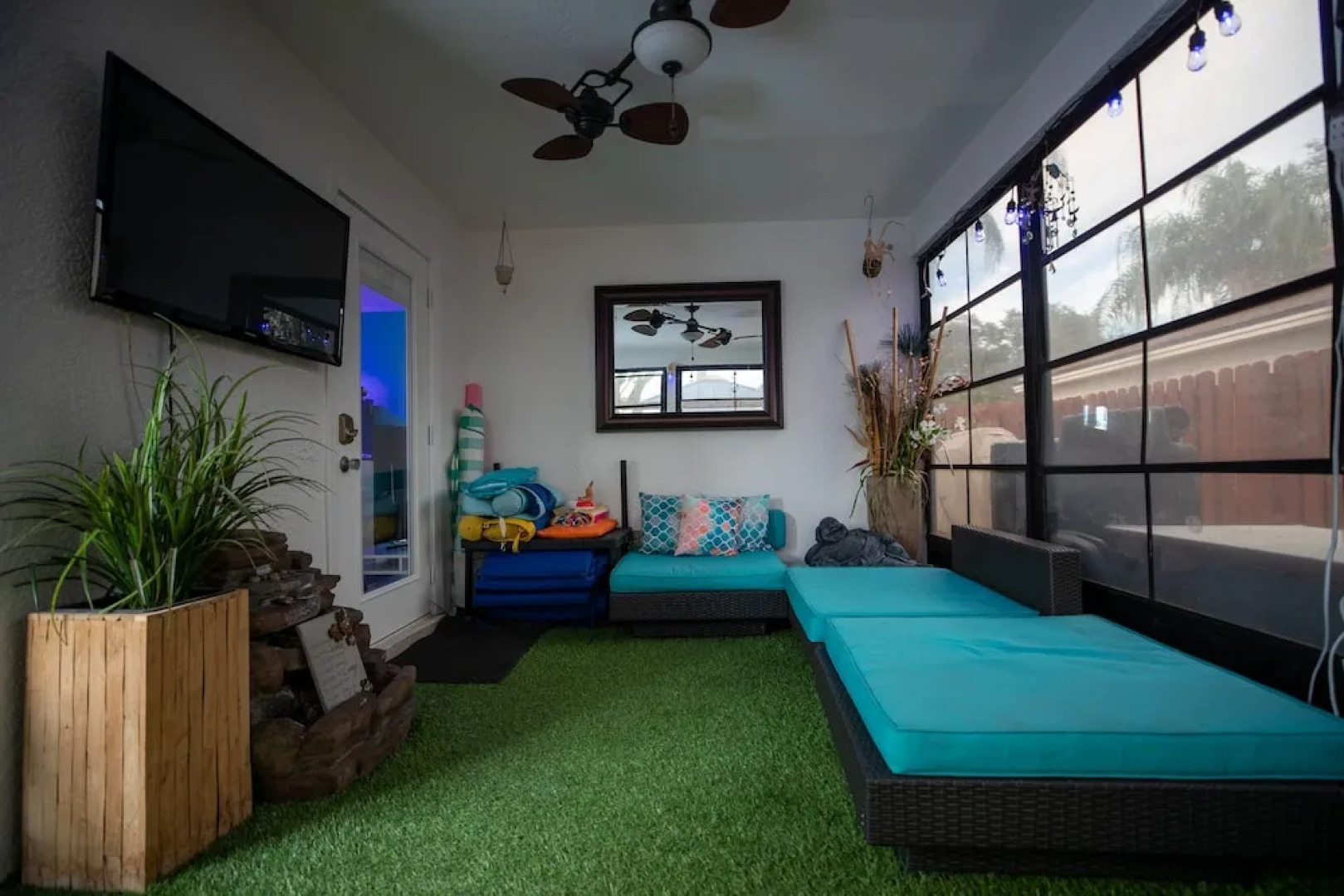 Urban Oasis W/hot Tub, Heated Pool And Private Movie Theater 2 Bedroom Home by RedAwning