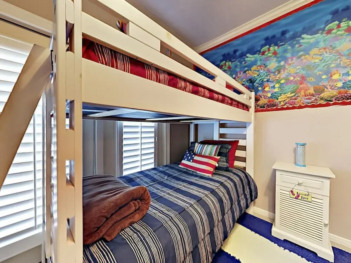 16634 Jamaica Cove Rd Home 3 Bedrooms 3.5 Bathrooms Home