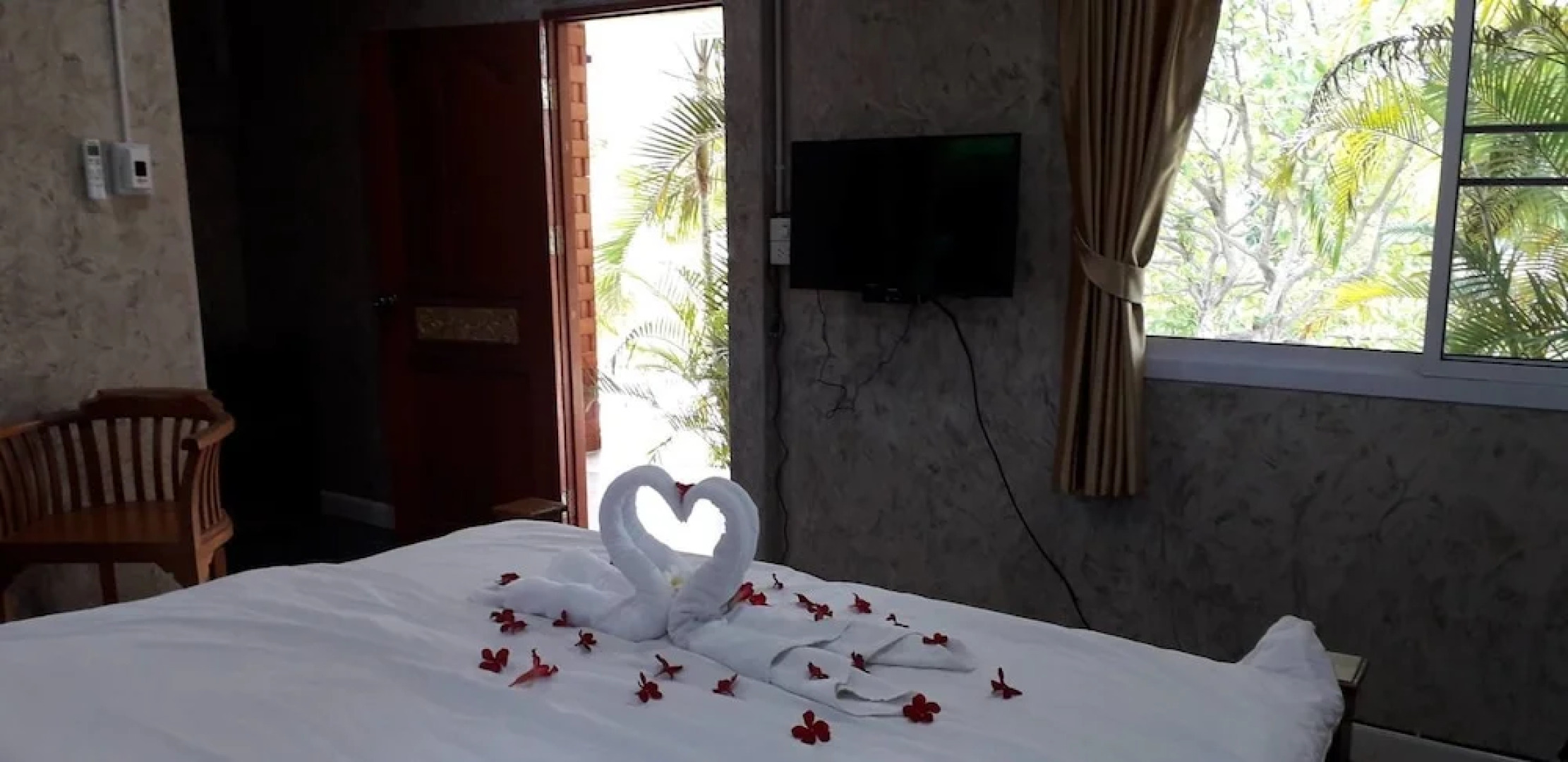 Paradise Resort at Lamphun