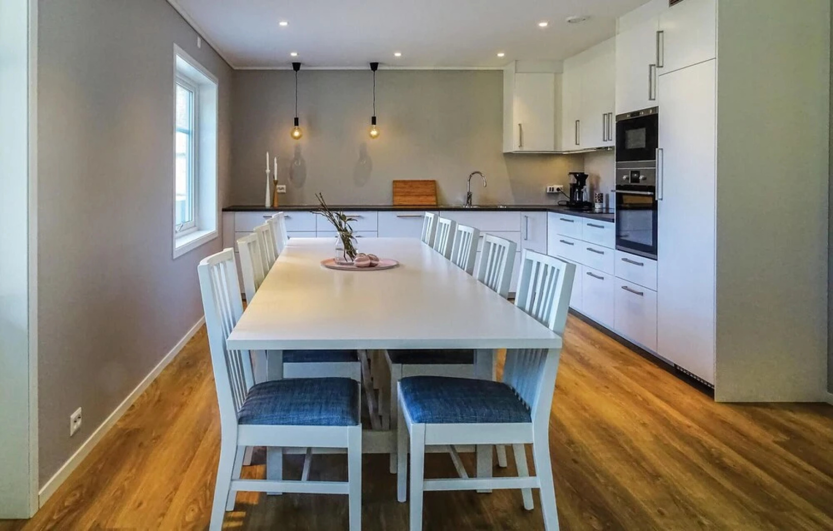 Stunning Home in Dirdal With 4 Bedrooms and Wifi