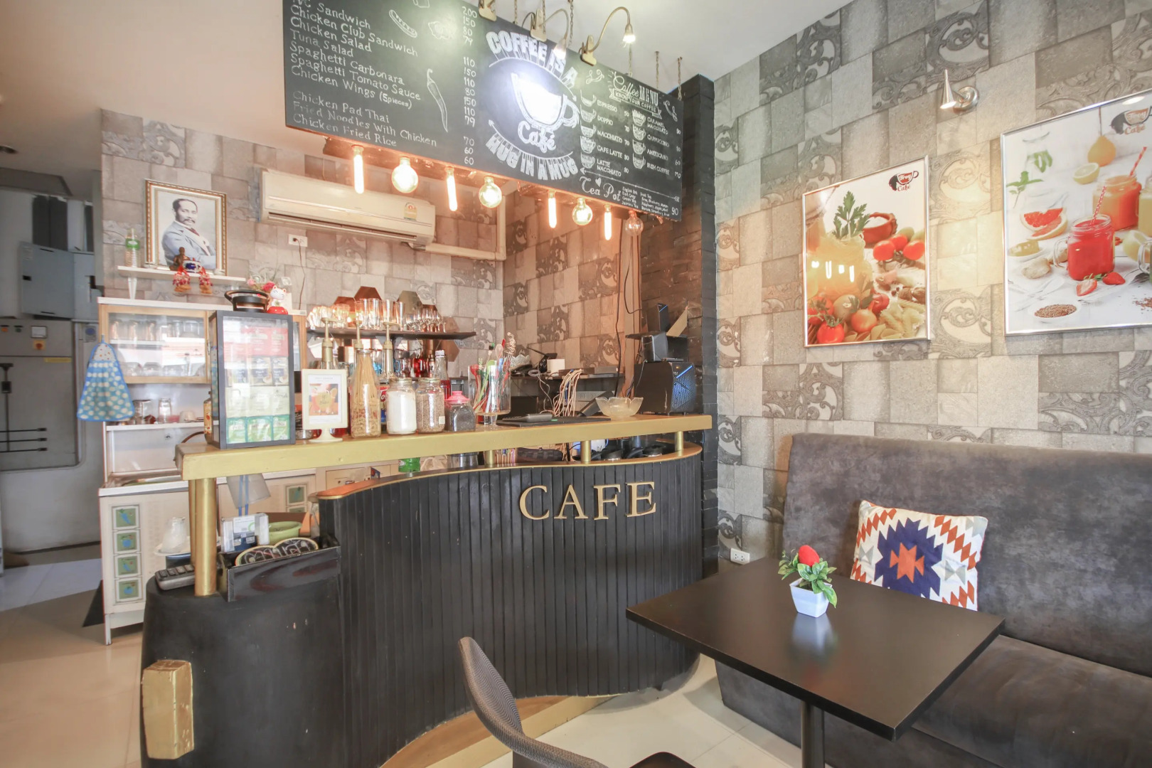 OYO 75321 Gemma Patong