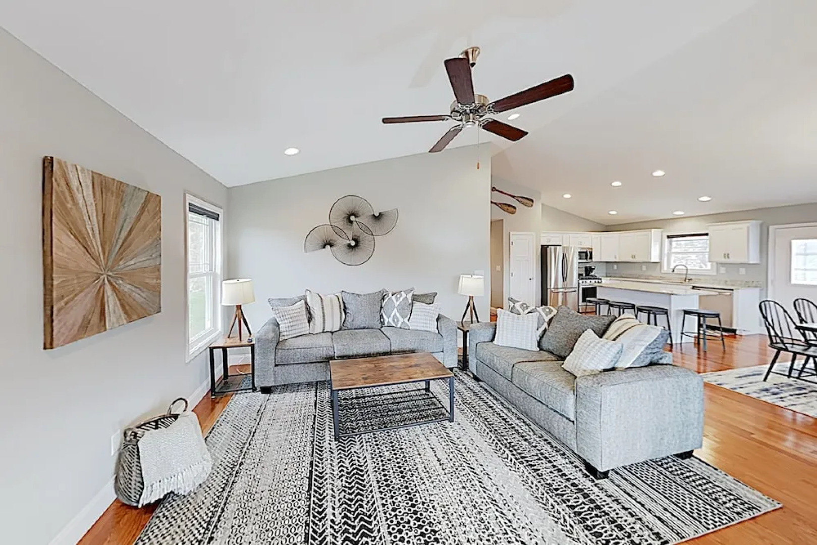 River-view Deck & Hot Tub! Minutes To Downtown 3 Bedroom Home