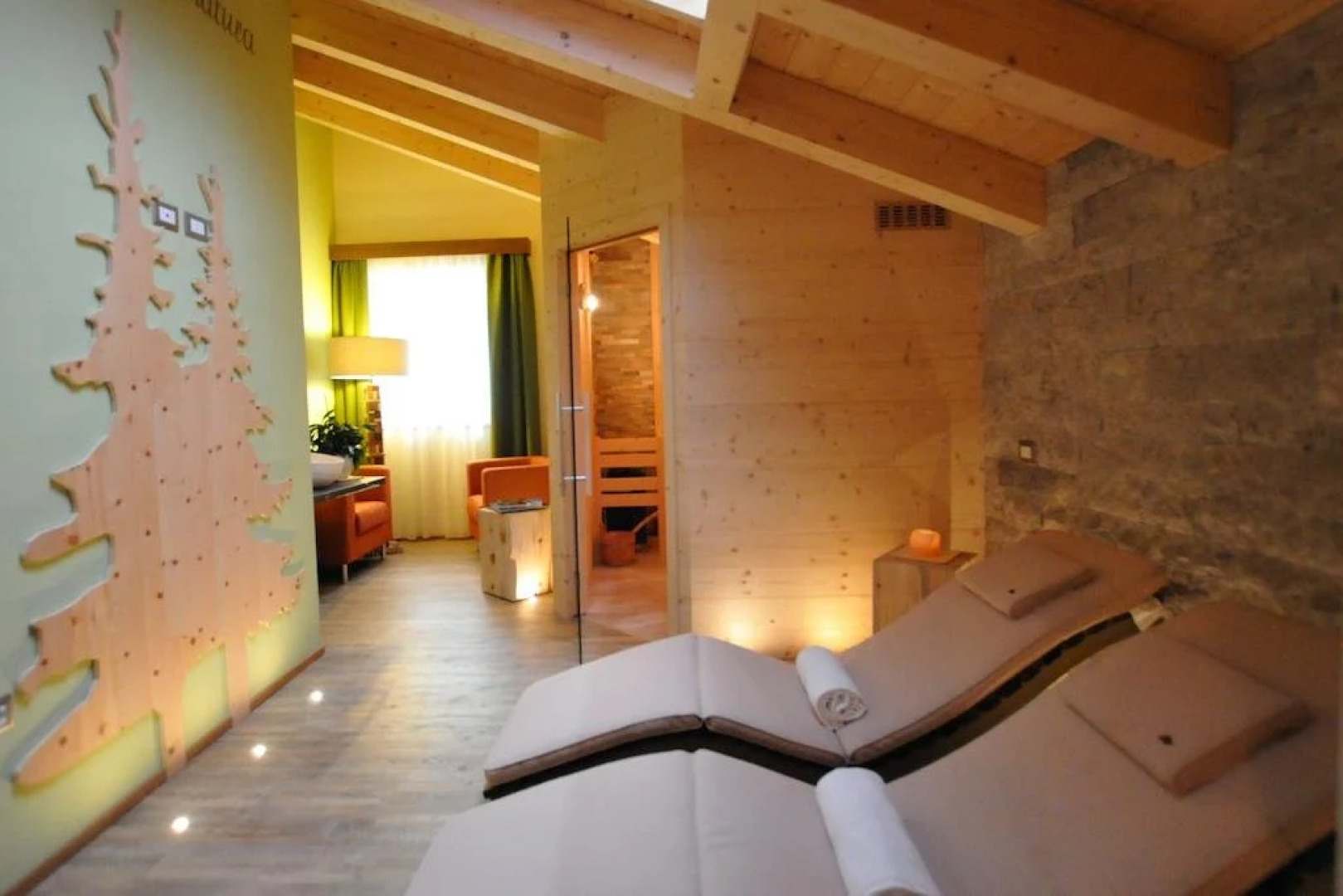 Chalet Tovel - Mountain Lake