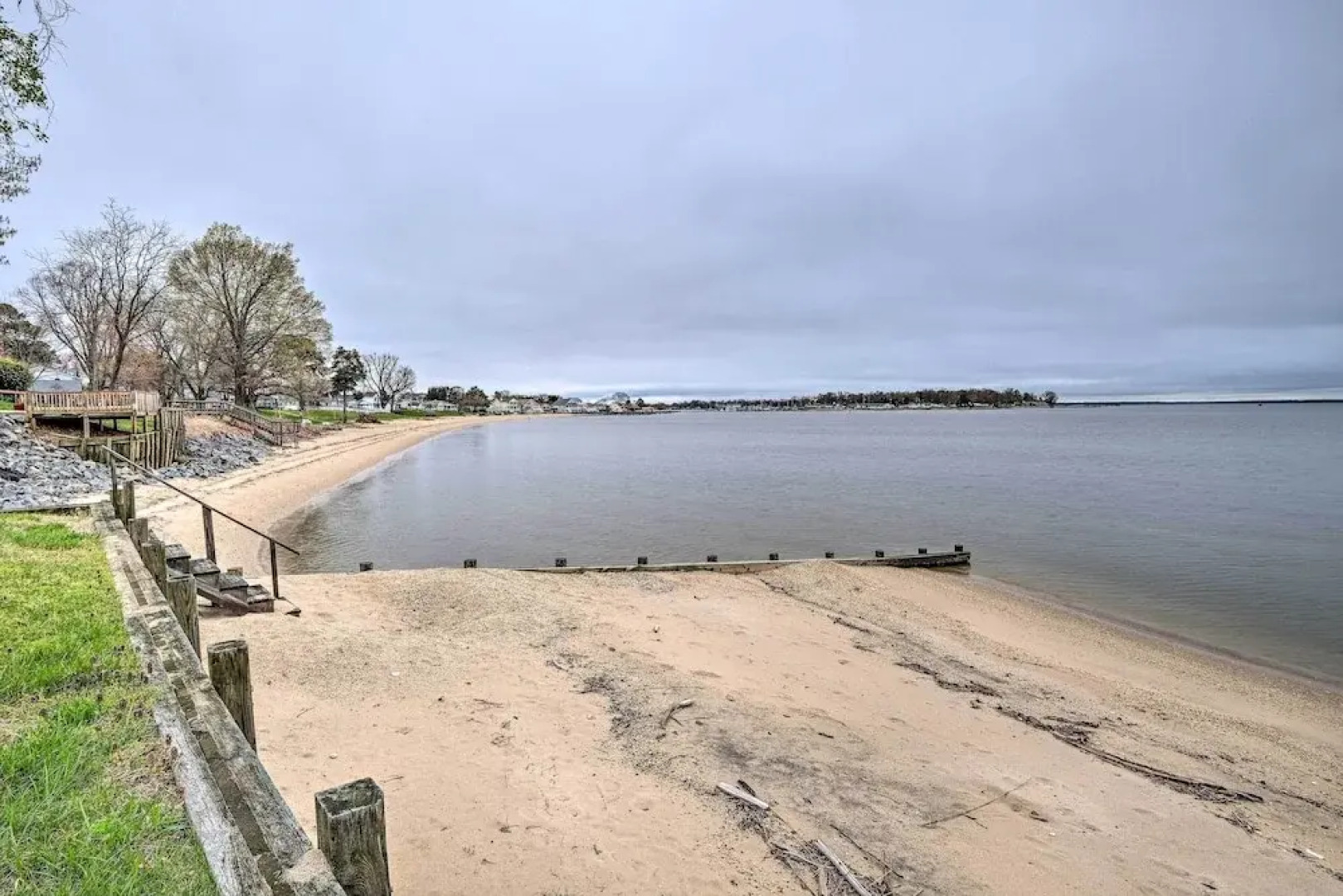 Waterfront Cottage w/ Private Beach + Deck!