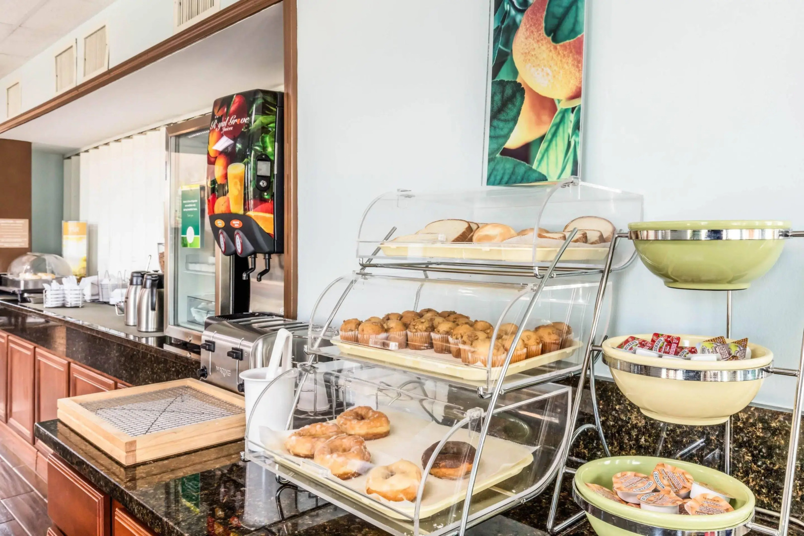 Quality Suites Paducah I-24