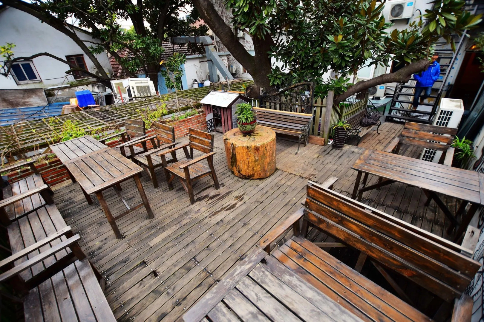 Shanghai Old West Gate Hostel