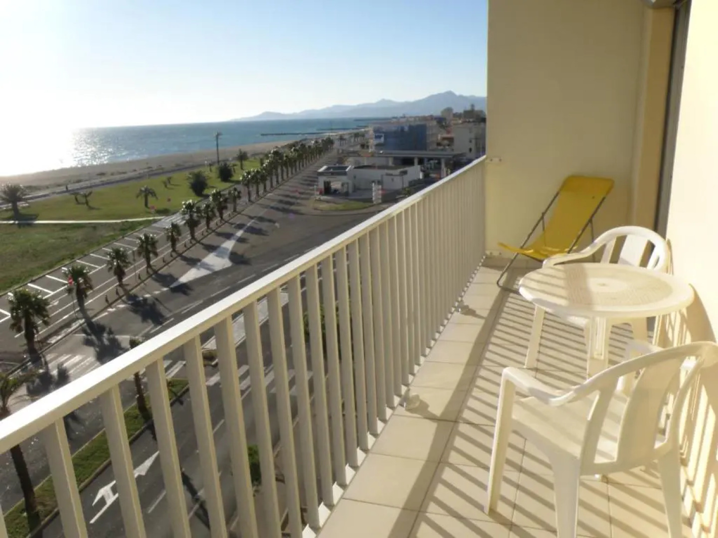 Lumineux T2 Proche Plage, Commerces Dans Residence Avec Ascenseur-5fl87