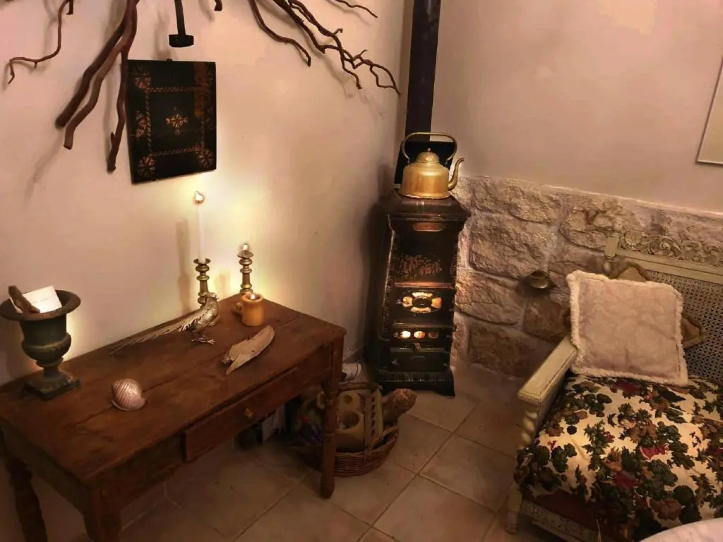 Charming country cottage by the sea