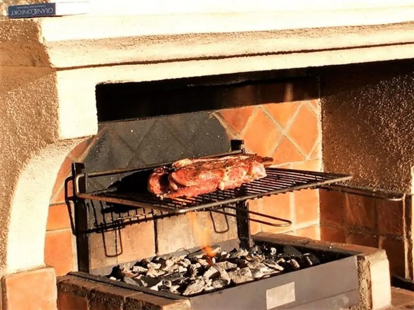 Villa With 5 Bedrooms in Saint Saturnin les Apt, With Wonderful Mounta