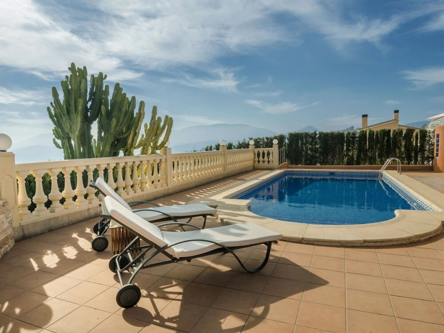 Luxury Villa With Private Swimming Pool in Moraira