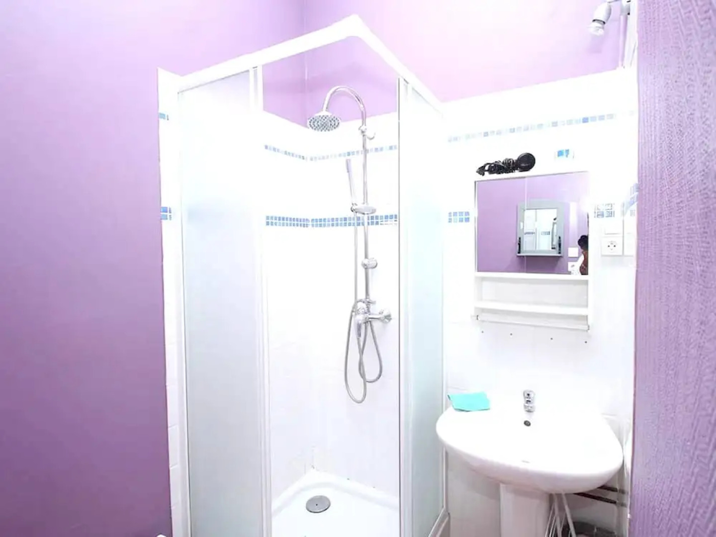 Studio in Suze-la-rousse, With Shared Pool, Enclosed Garden and Wifi