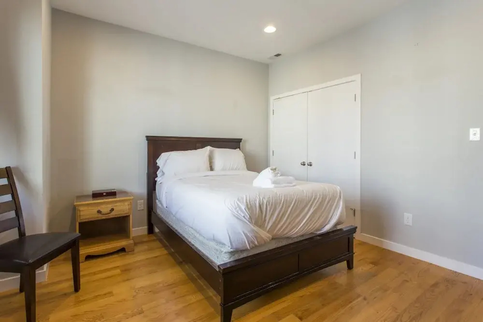 Philly's Finest - Roof Deck, Pool Table and More