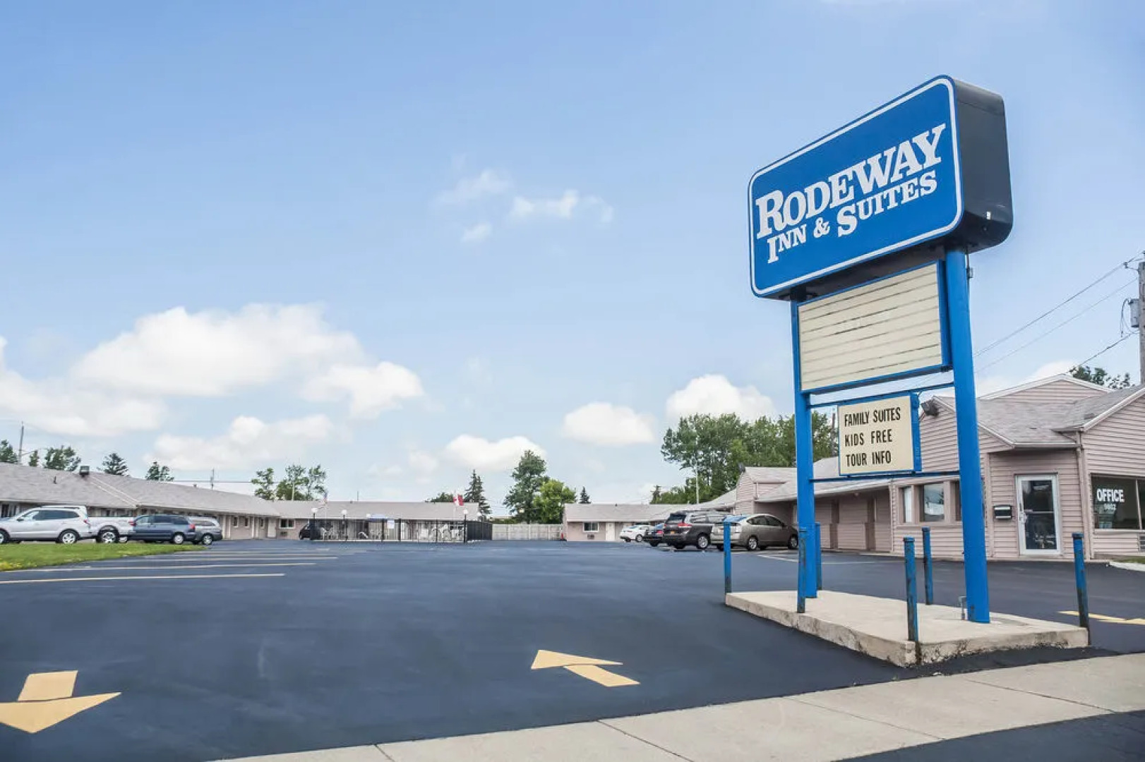 Rodeway Inn & Suites Niagara Falls