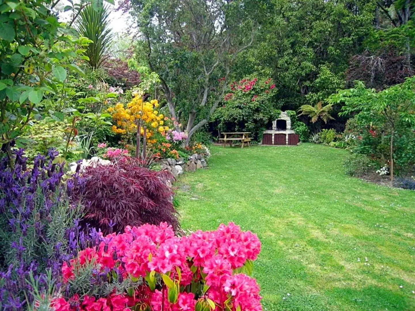 Mcauley Glen Boutique BB