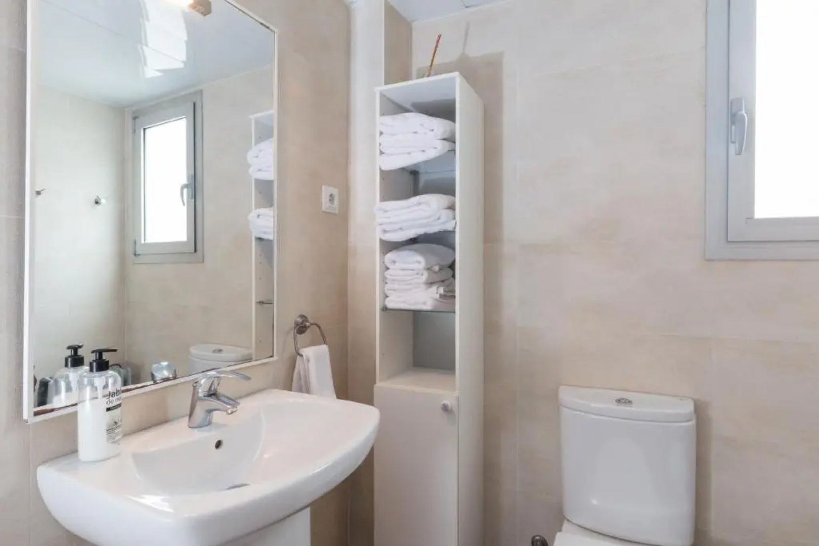 Apartamentos Cornellalux 2