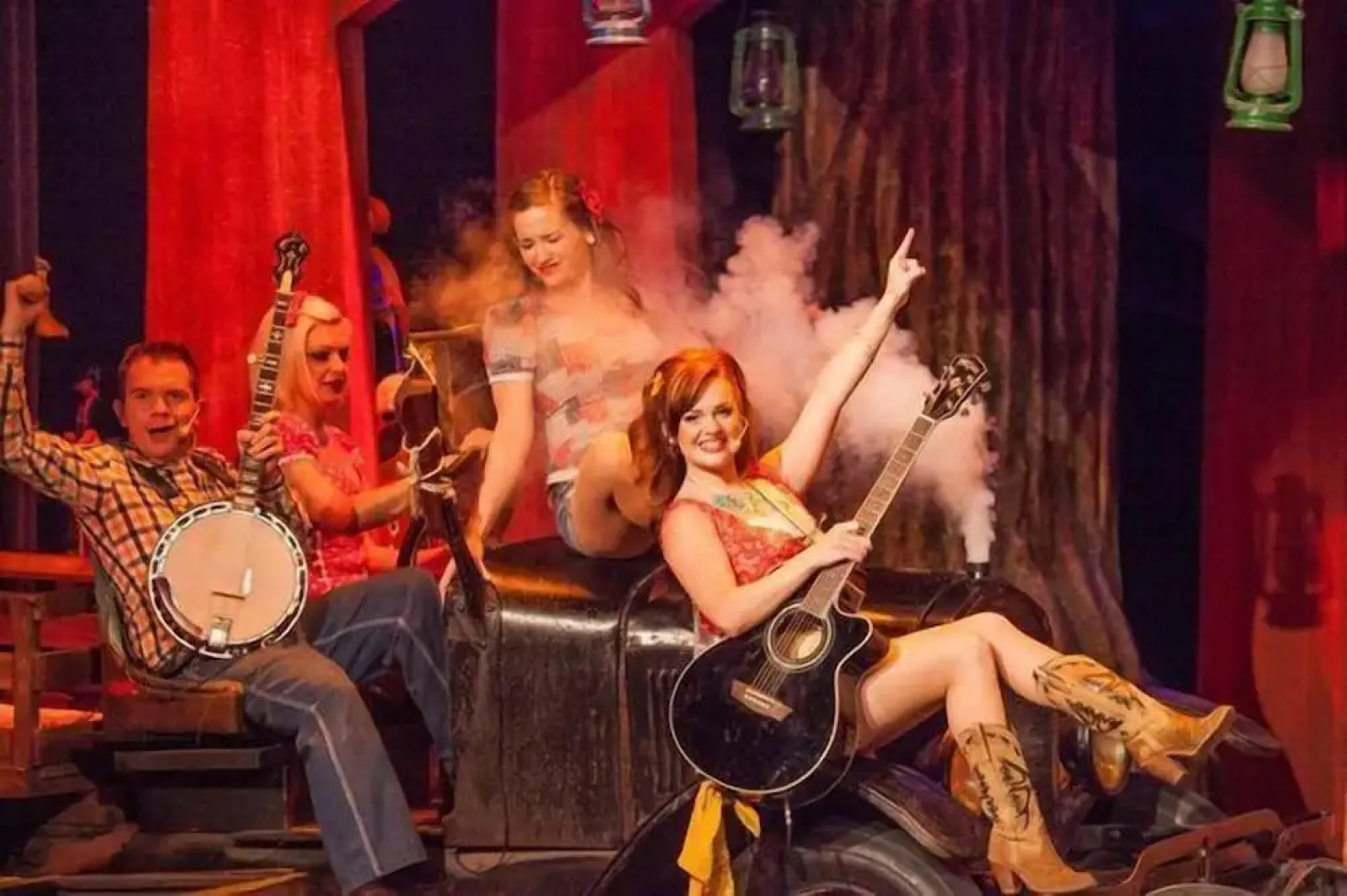 Mountain Majesty 2 Br cabin by RedAwning