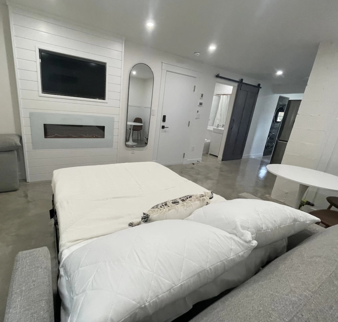 Suite I at The IV HAUS